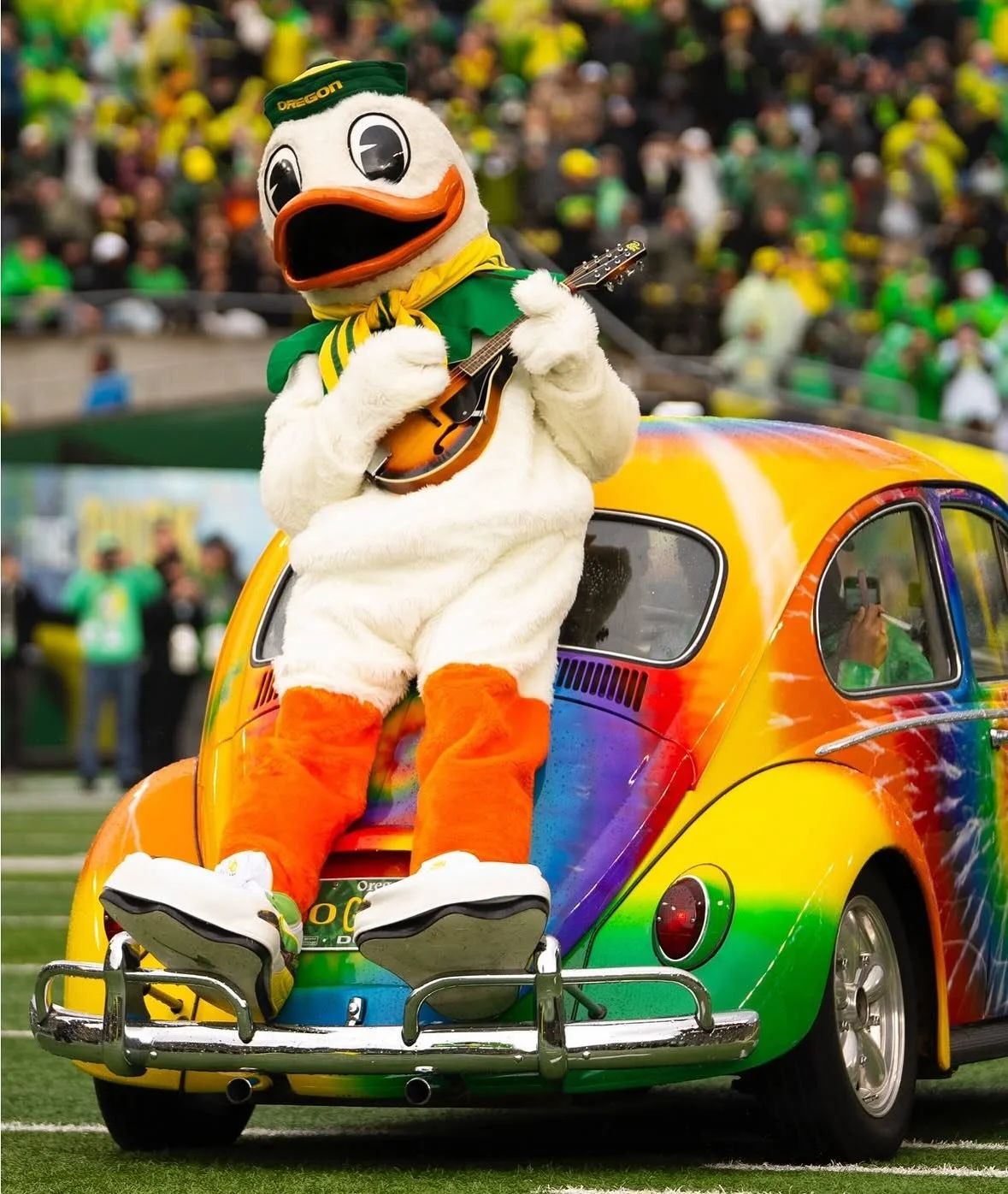 This weekend the Oregon Ducks teamed up with Nike and the Grateful Dead for a “Grateful Ducks” theme game that blended college football, music, and fashion in a first-of-its-kind tie-dye celebration. 
Players wore custom uniforms inspire