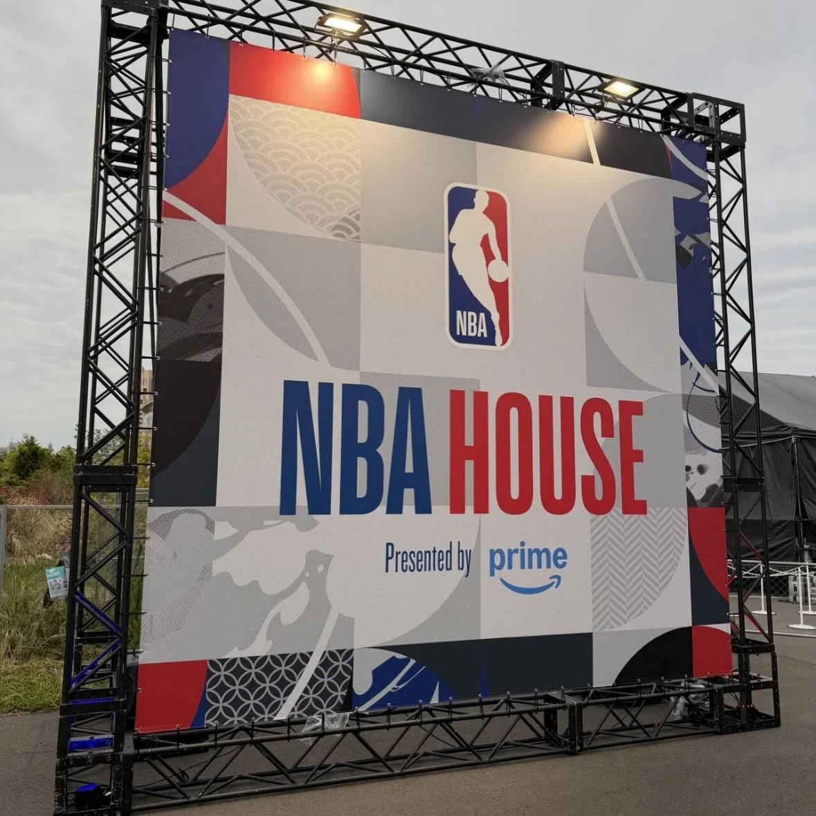 The NBA continues to blur the lines between sports, culture and entertainment. 

NBA House Japan transformed basketball into an immersive fan and lifestyle experience, creating the kind of energy, buzz and social moments today&rsquo;s fans and brands