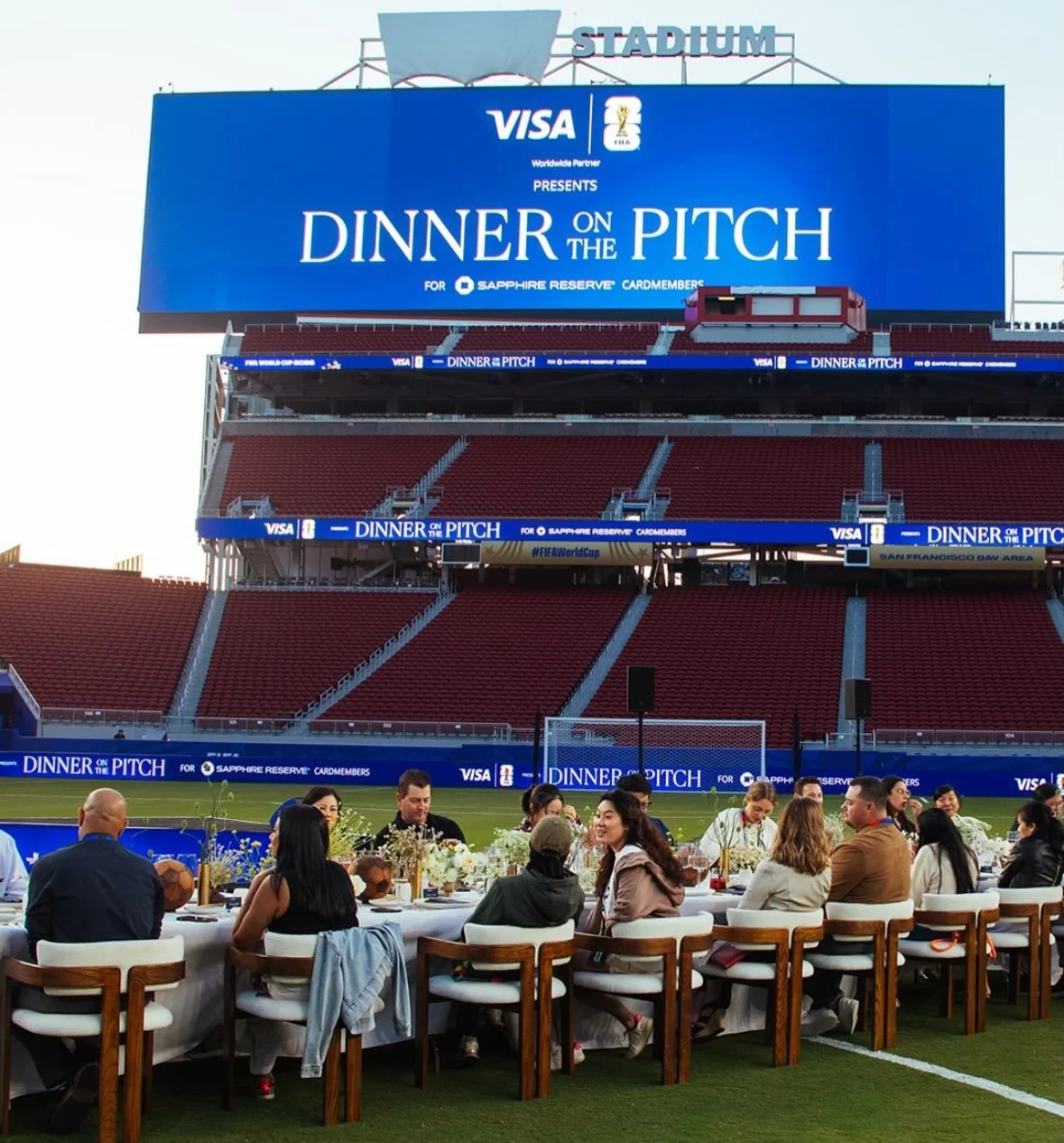 VISA raised the bar for cardholder experiences during the FIFA World Cup, hosting an incredible dinner on the pitch at Levi&rsquo;s Stadium featuring soccer legends, live musical performances and an unforgettable atmosphere. 

It&rsquo;s another grea