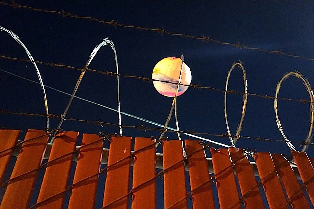 Barbed-Wire Ball