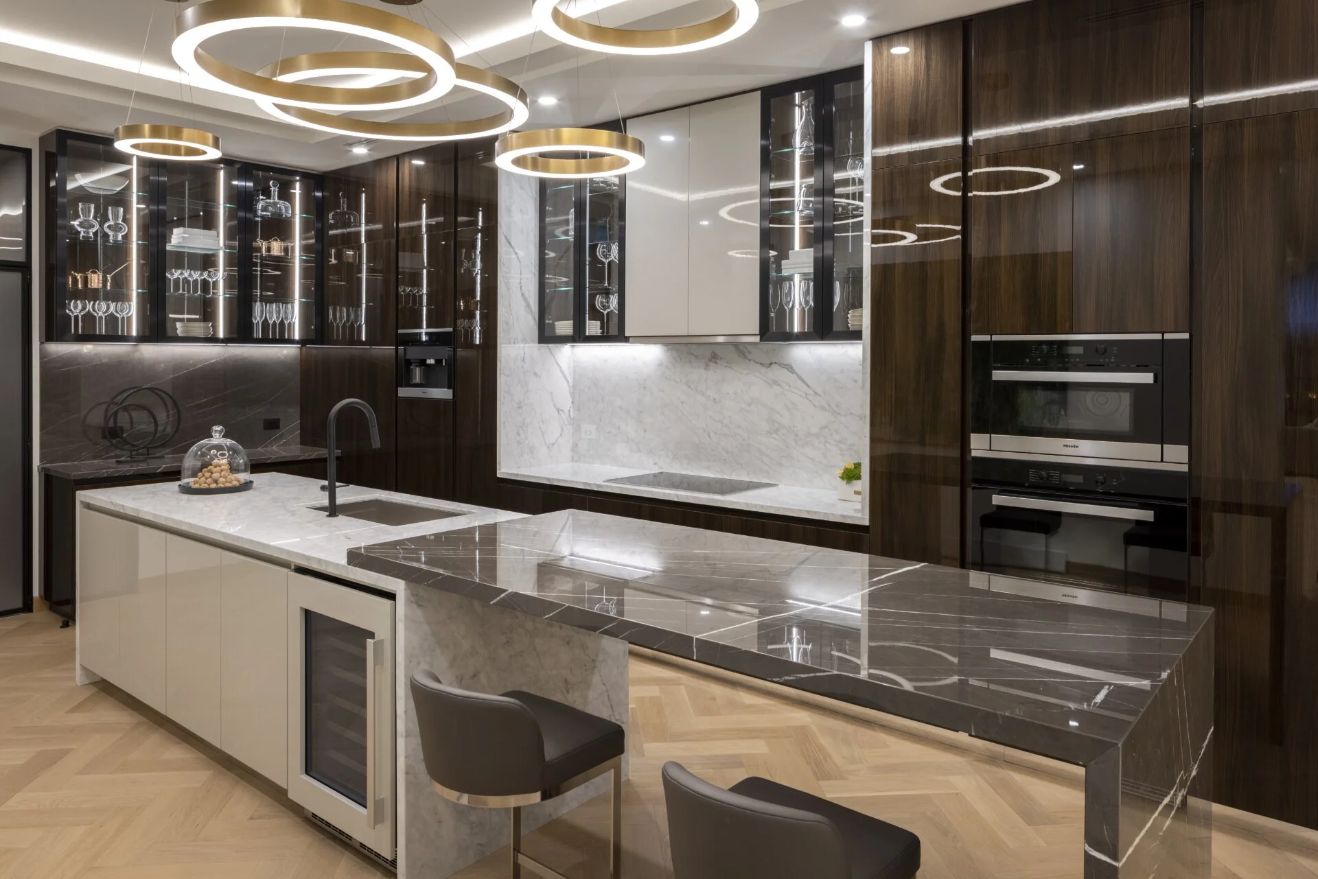 le sherbrooke condos eran dahan real estate broker 3.jpg