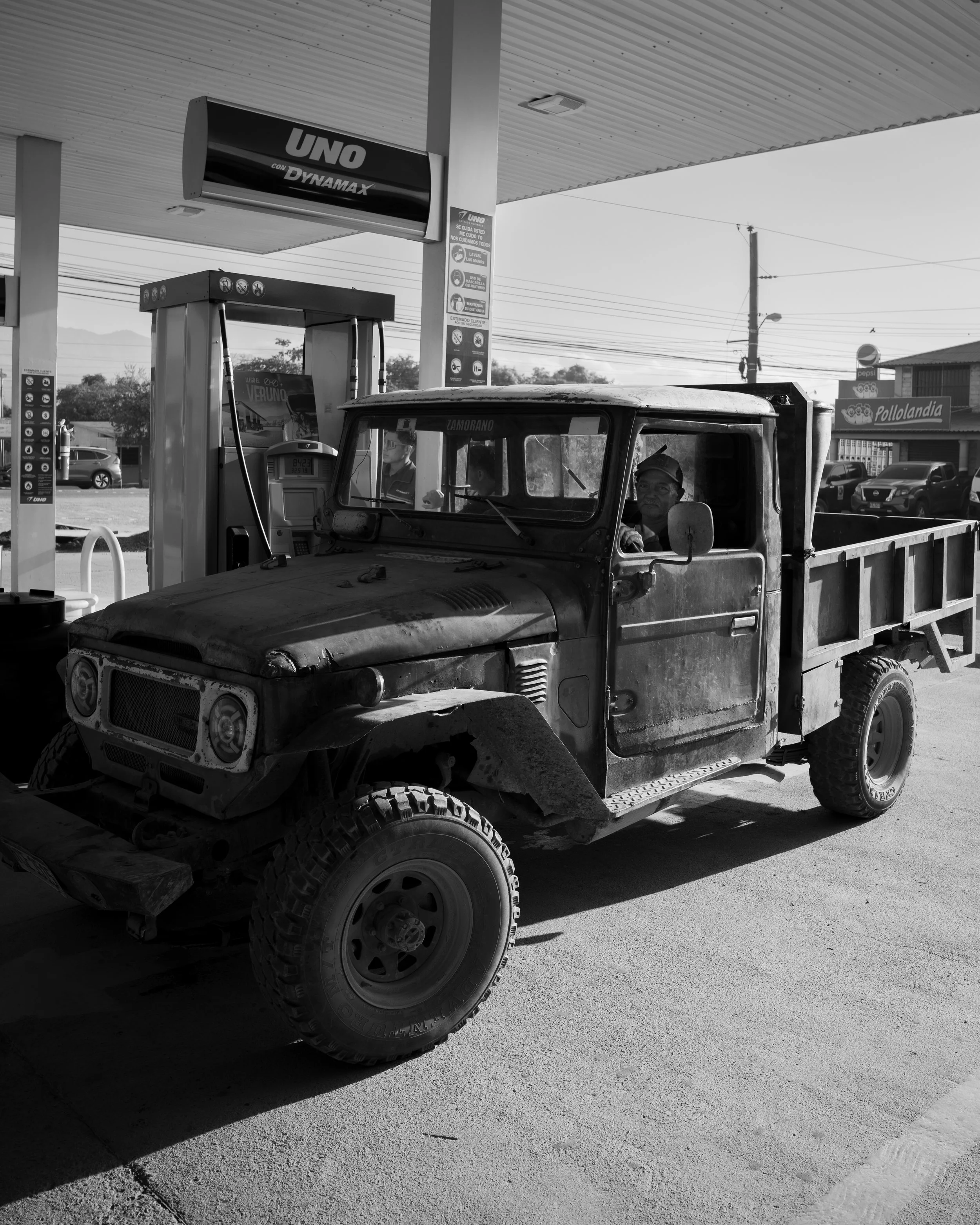Hondo-07.jpg