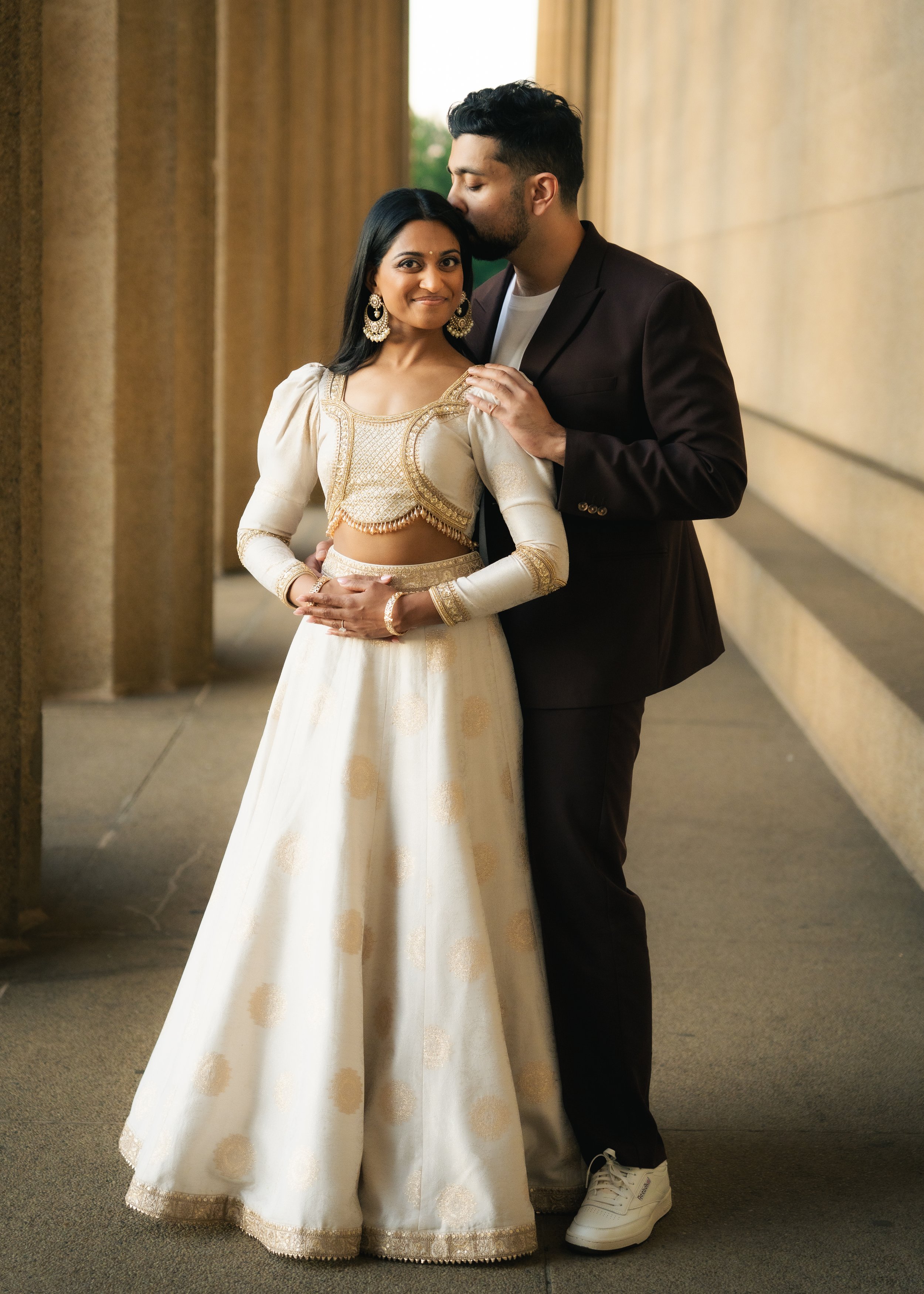 Romantic & Elegant Engagement Photoshoot at Centennial Park Nashville