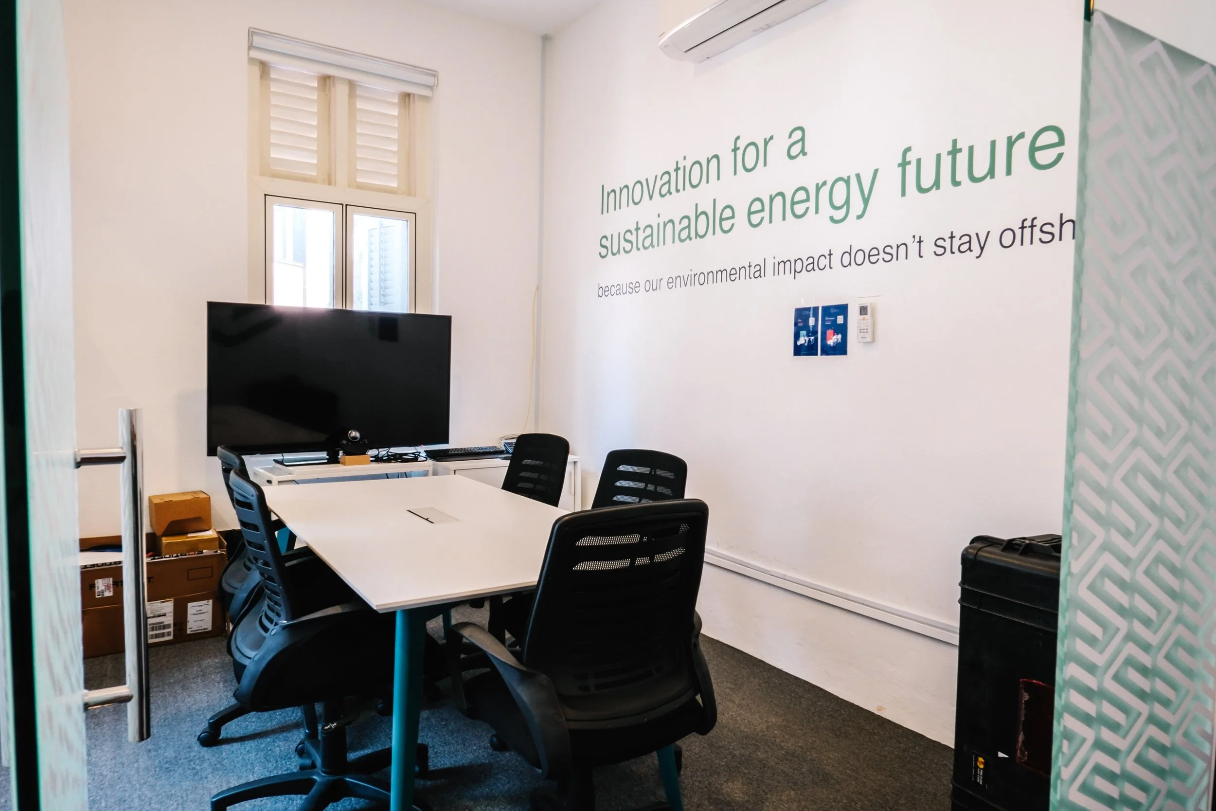 9 Club Street - Meeting Room 1.jpg