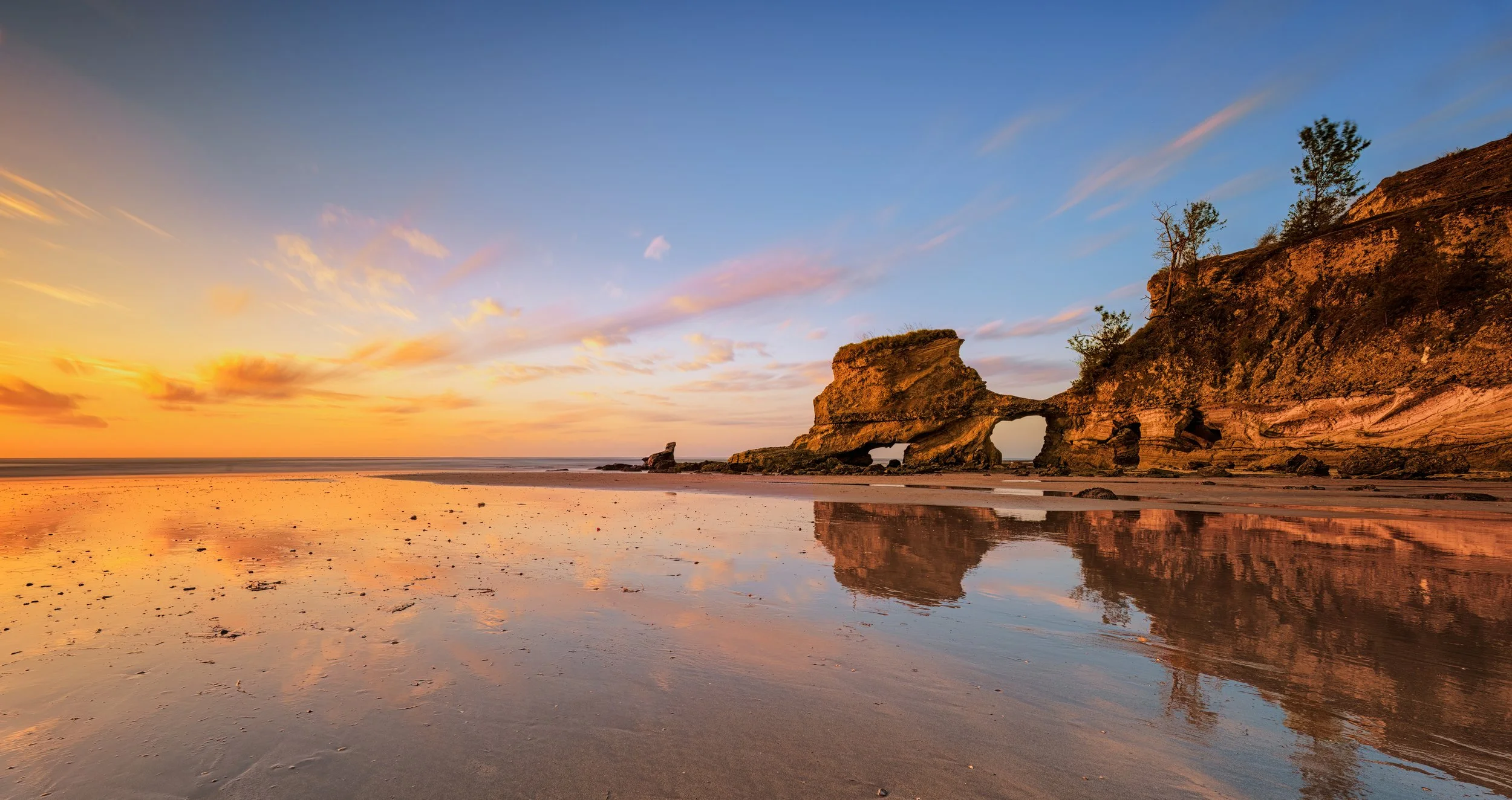 WATU PARUNU BEACH SUMBA ISLAND