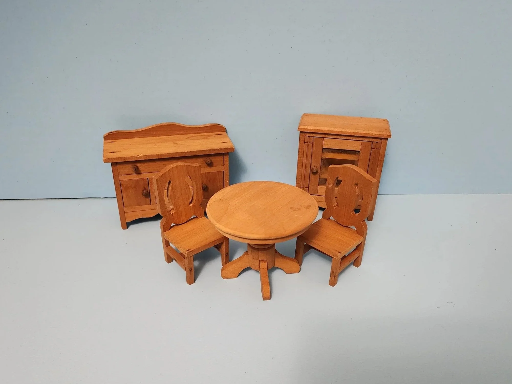 Schoenhut 5 Piece Dining Room Set