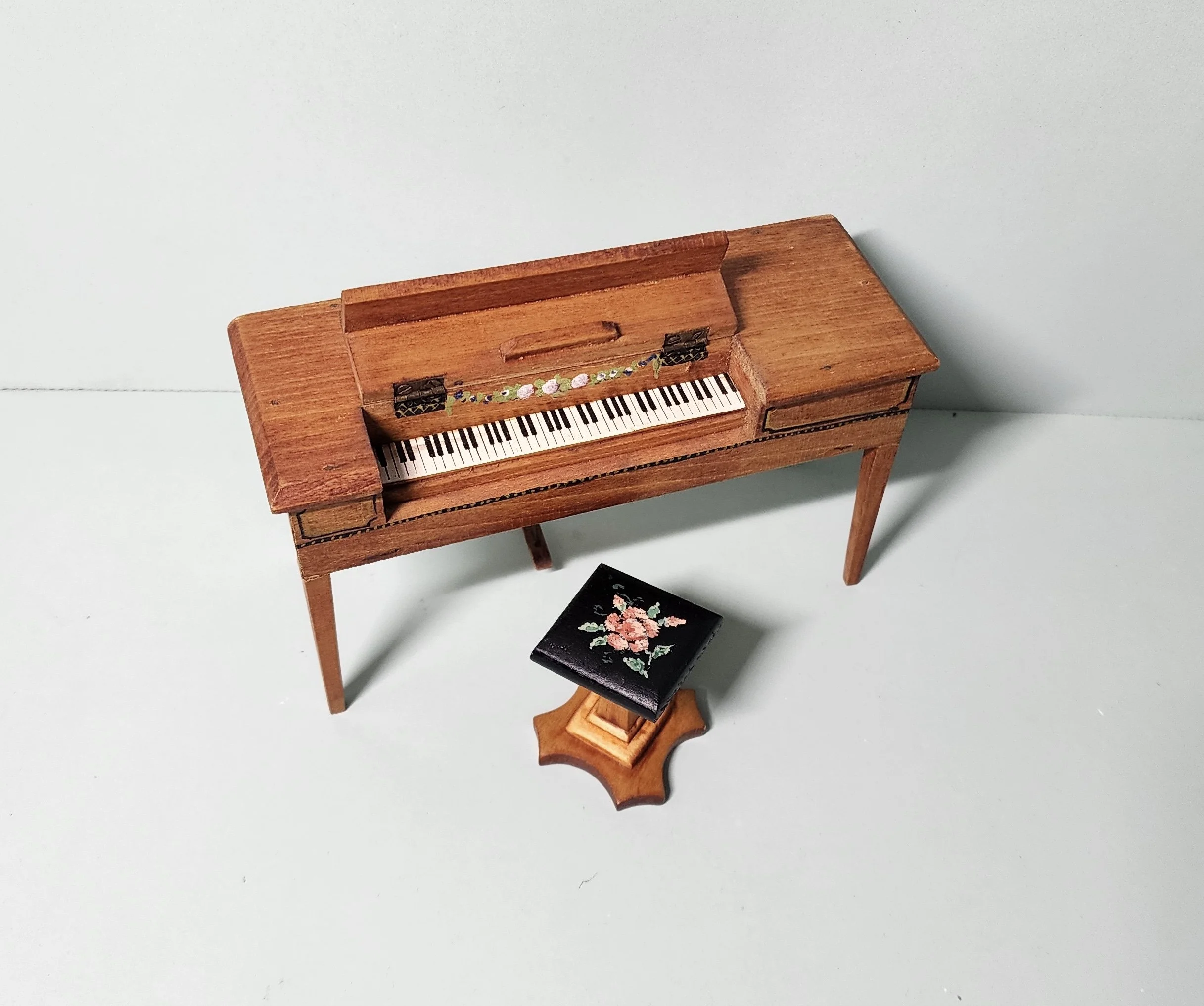 Tynietoy Astor Piano With Stool