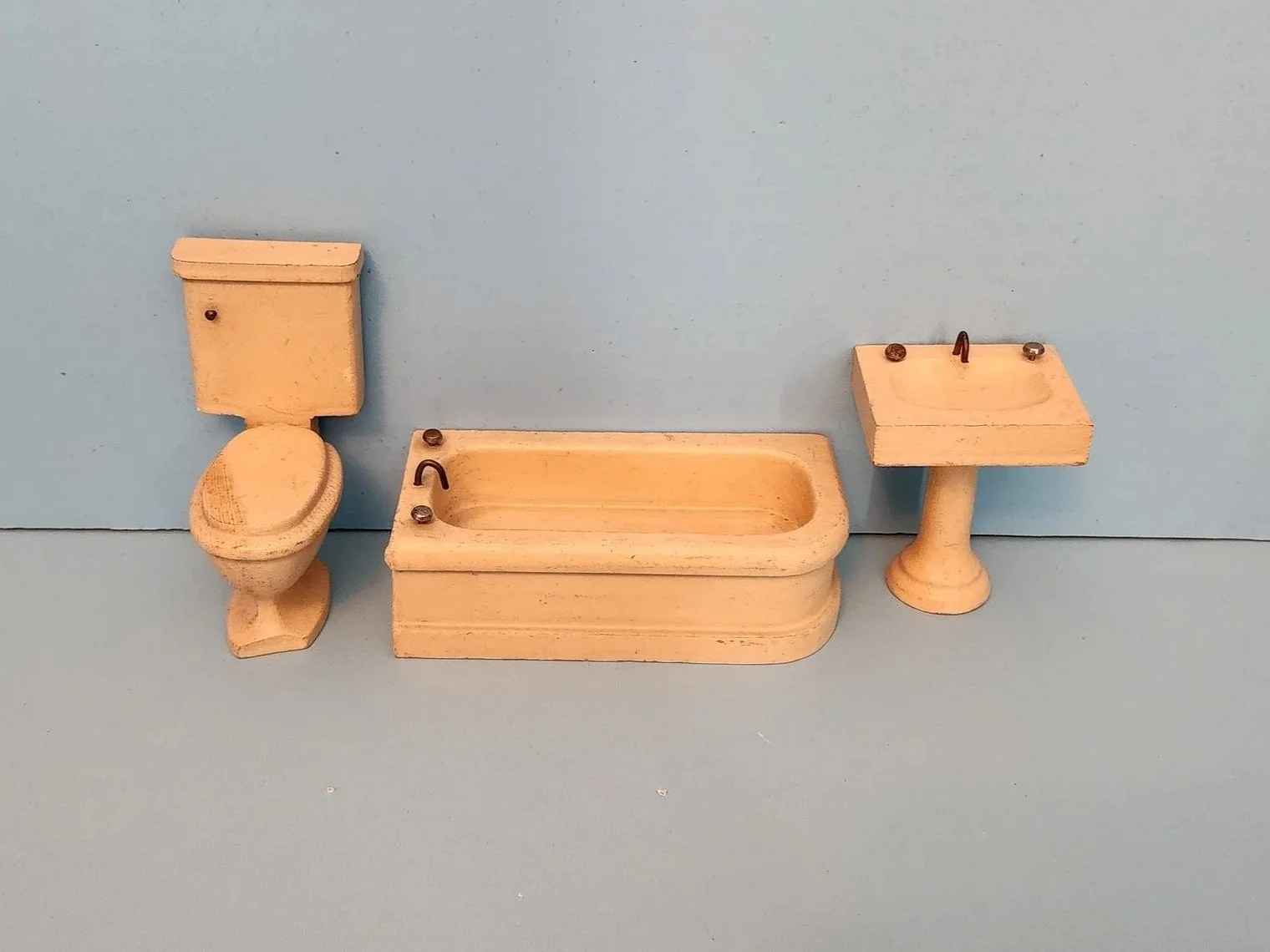 Menasha 3 Piece Bathroom Set