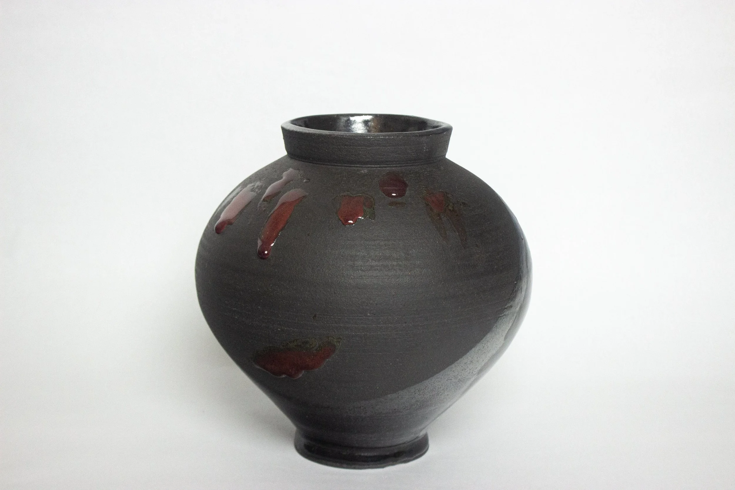 black moonjar