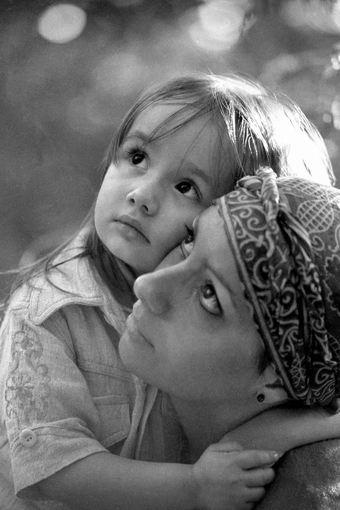 septembre 1976 paula  NB.jpg