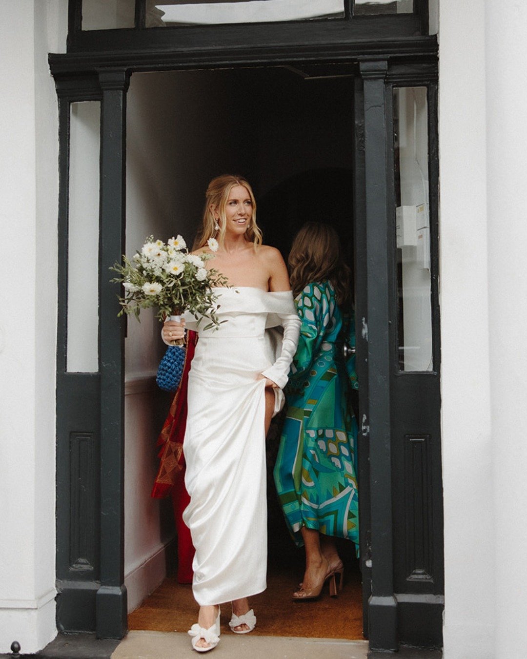 Sunshine Hettie ☀️

Planner | @rebeccavalentinedesign
Photographer | @lincolnpictures
Reception | Manchester Square Gardens
Videographer | @dancingdressfilms
Venue | @wallacecollection_events
Indian tent | @rajtentclub
Florist | @lavendergreenflowers