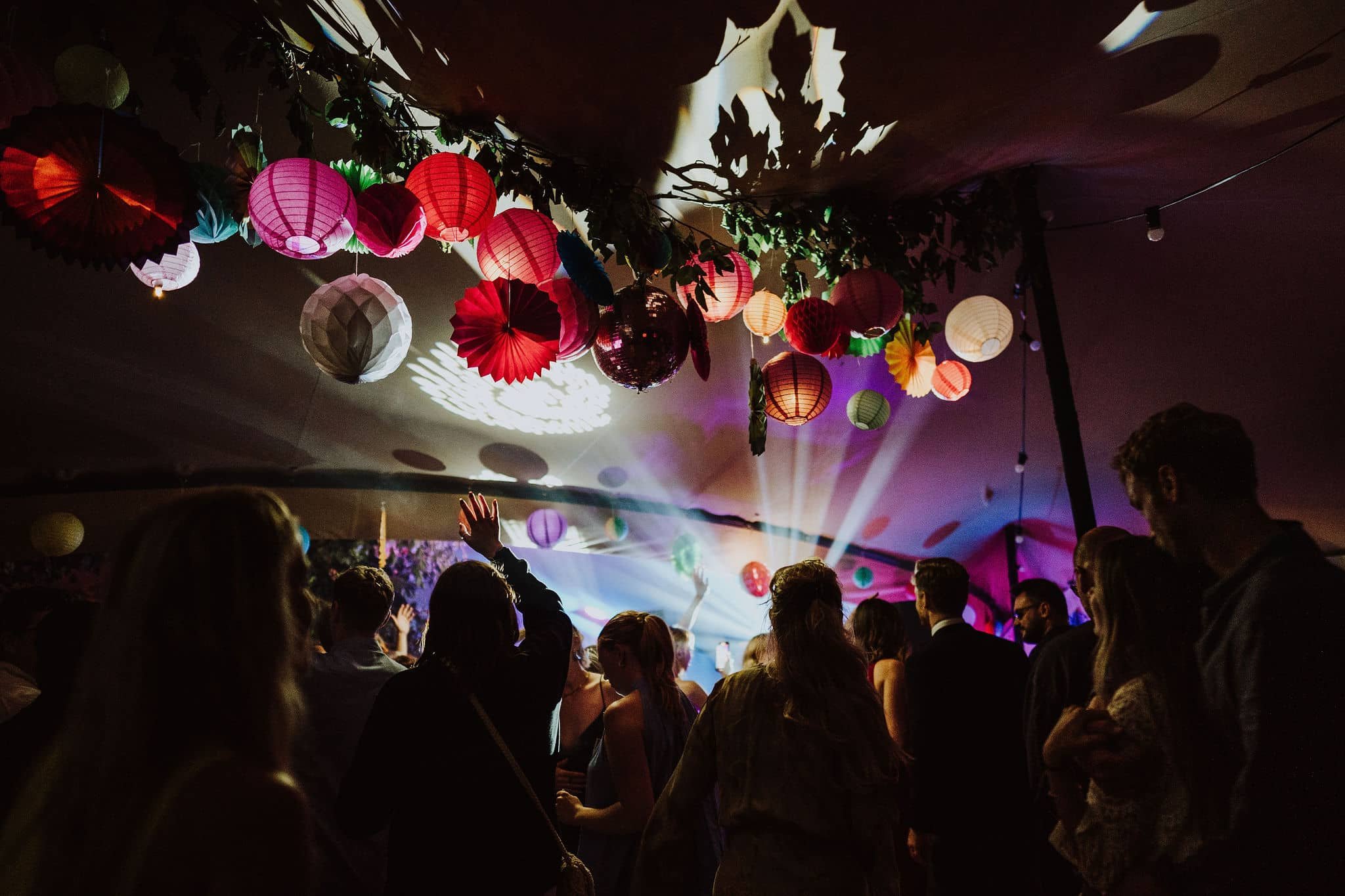 wedding-party-marquee-wedding-uk-wedding-planning.jpg