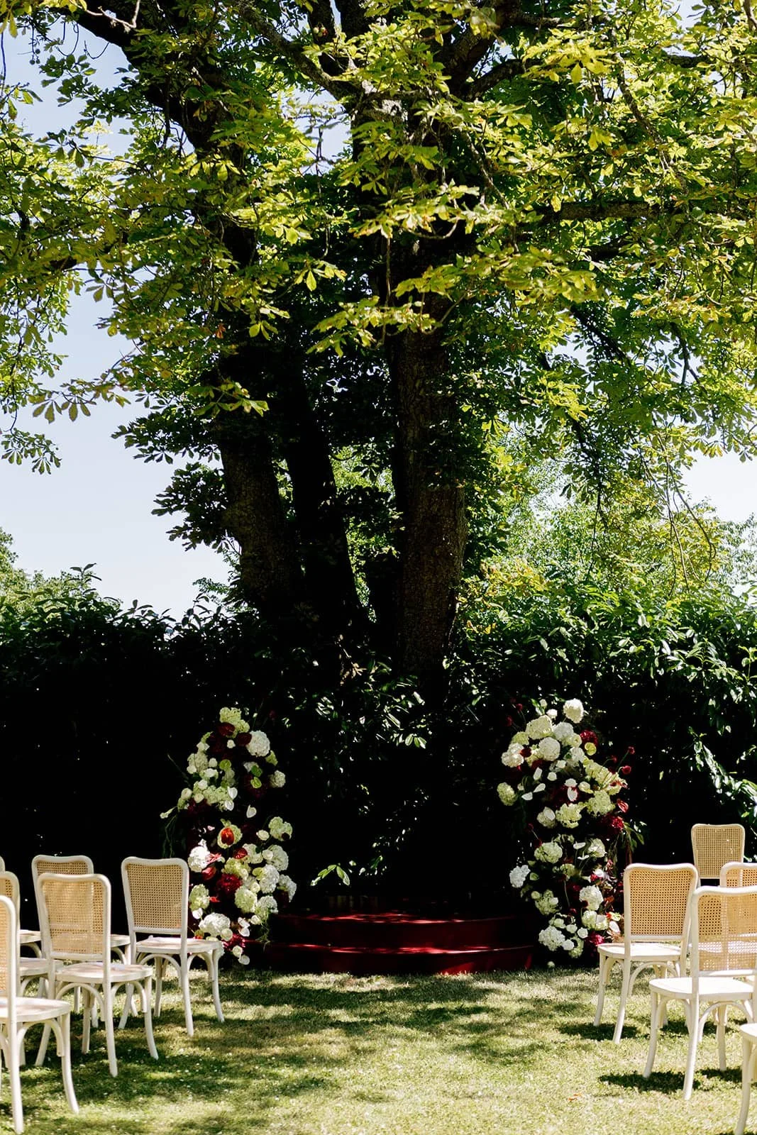 11. luxury-wedding-ceremony-production-cotswolds-wedding-planner.jpg
