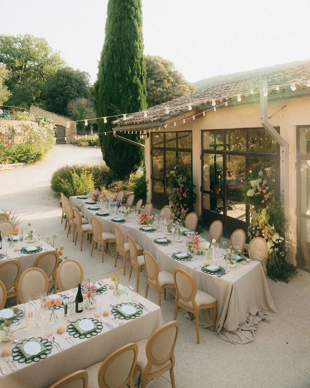 6.+wedding-planner-tablescape-design.jpg