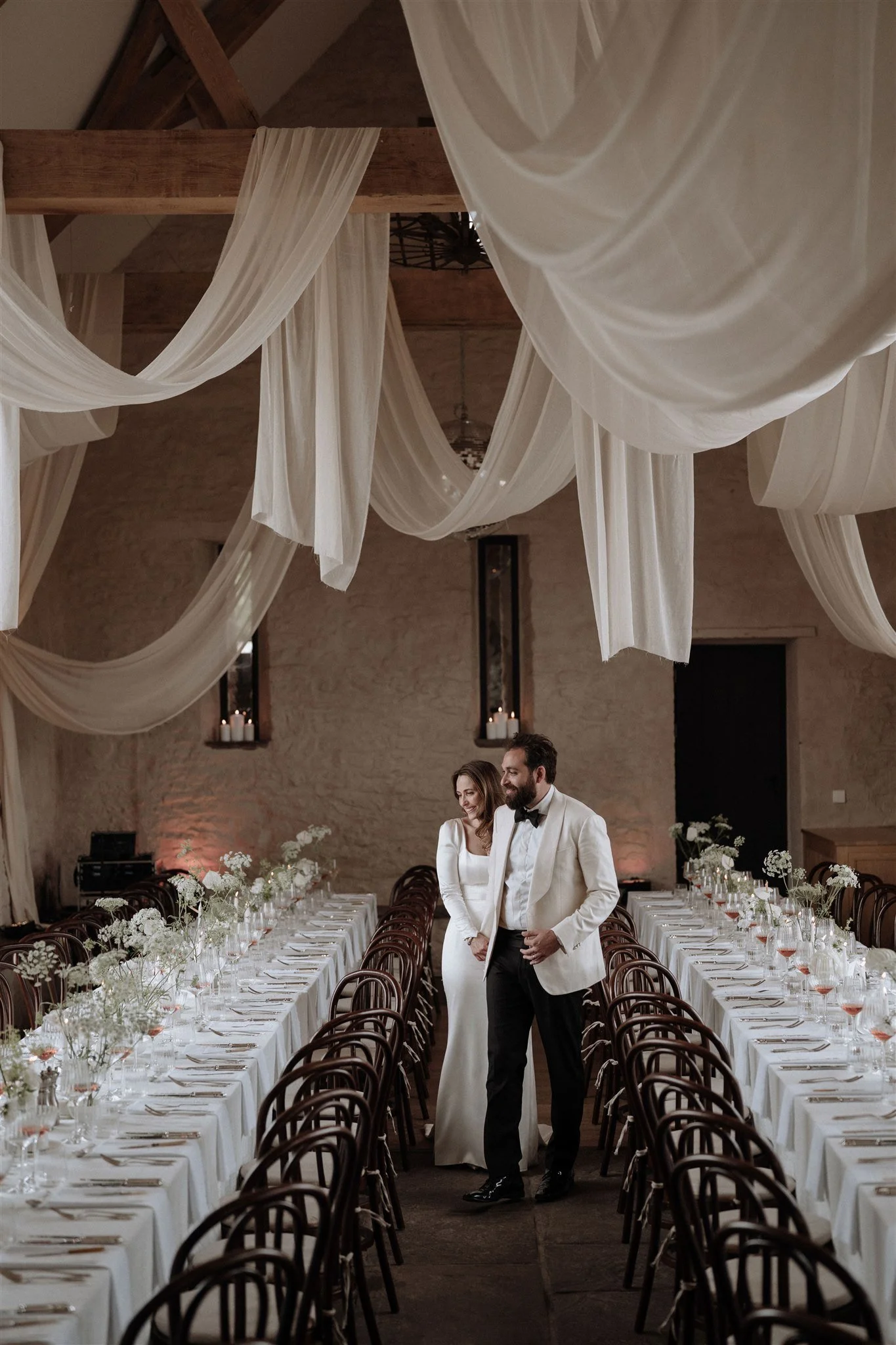15. uk-wedding-planner-wedding-tablescape-design.jpg