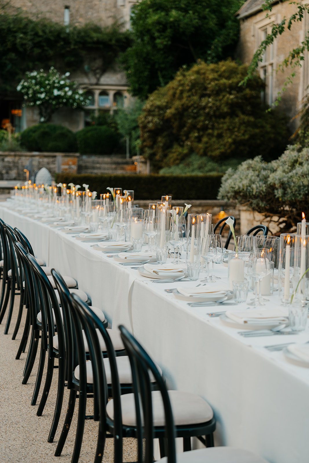 18. outdoor-wedding-tablescape-design-inspo.jpg