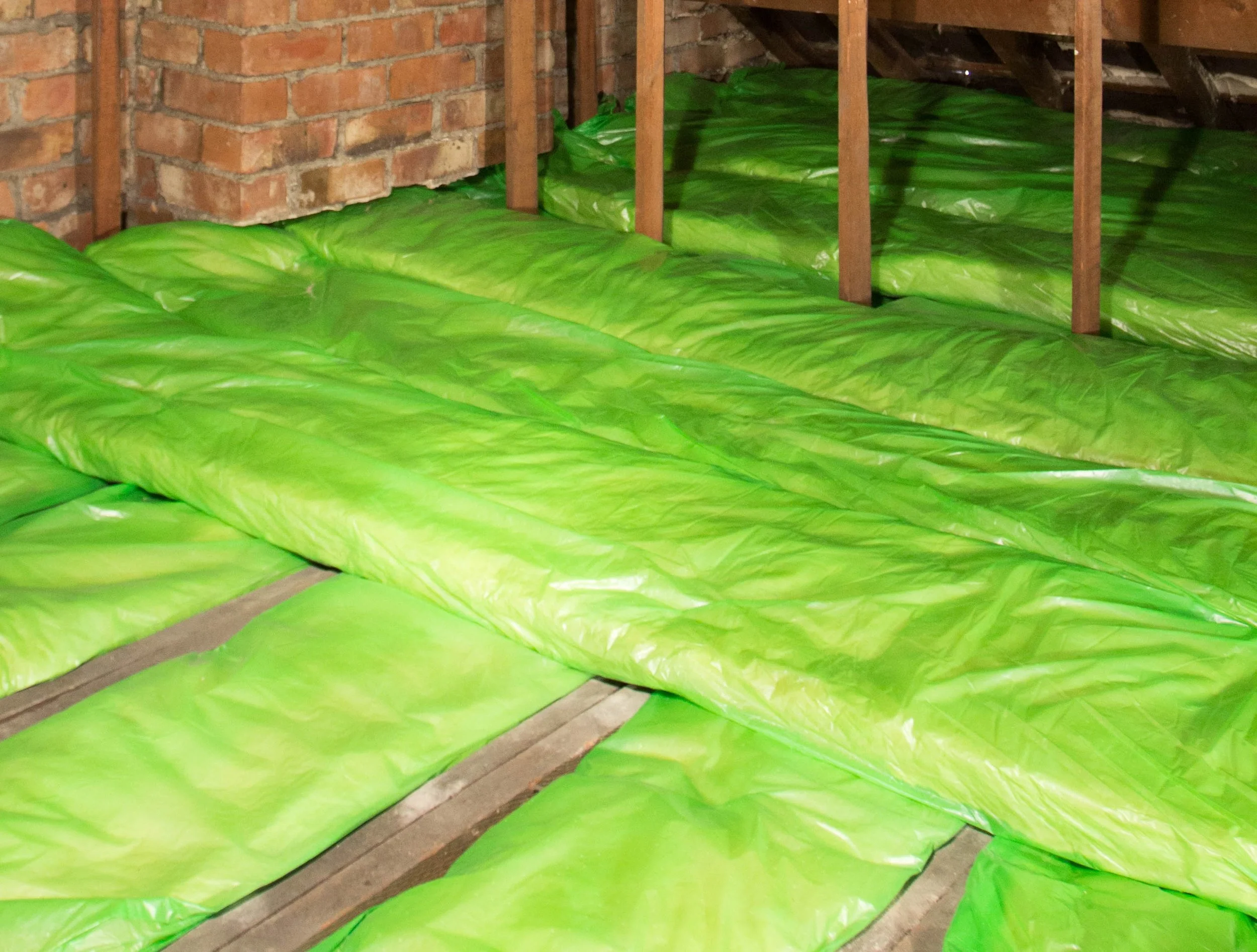 U-Spec Energy Saver DIY loft Insulation. Second layer. Save money.