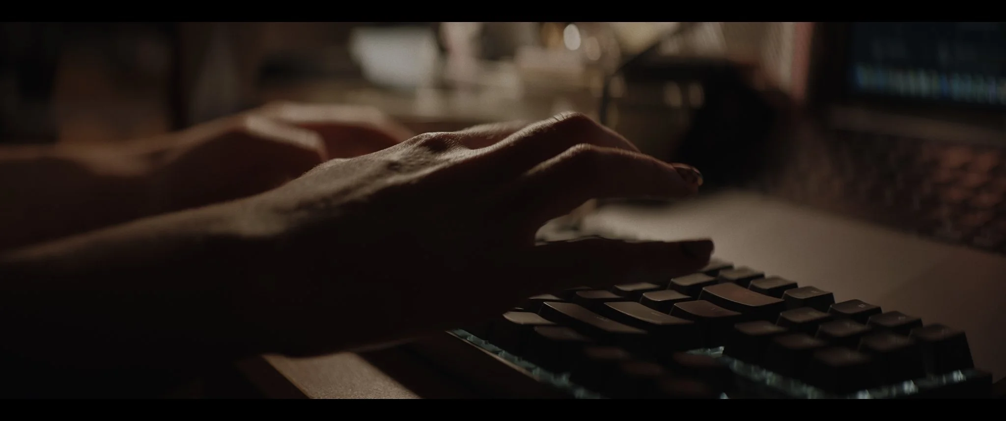 FACE TO_Stills_1.75.3.JPG