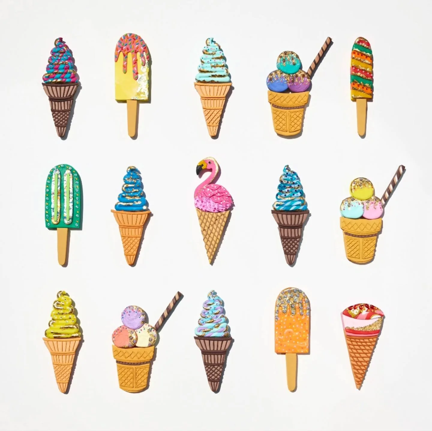 🌞 Miami Flavours - Sunshine &amp; Sparkle ✨

There's something magical about sunlight hitting the gold leaf - it makes every gem come alive ✨

Each shimmer shifts with light,changing the mood and energy of the piece throughout the day. 

It's like c