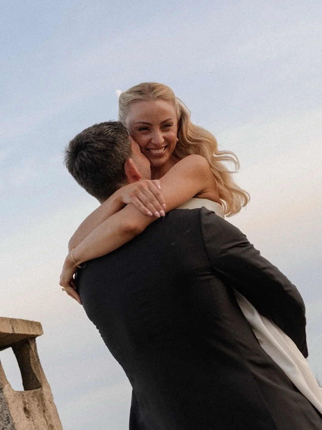 A few moments from Carlie &amp; Nathan&rsquo;s beautiful weekend in Puglia 

Working with an amazingly talented team:

Wedding Planner @salinaorazweddings
Venue @masseriaangiulli
Catering @rotondocatering
Bar @joebarcatering
Makeup @emmab_beauty
Hair