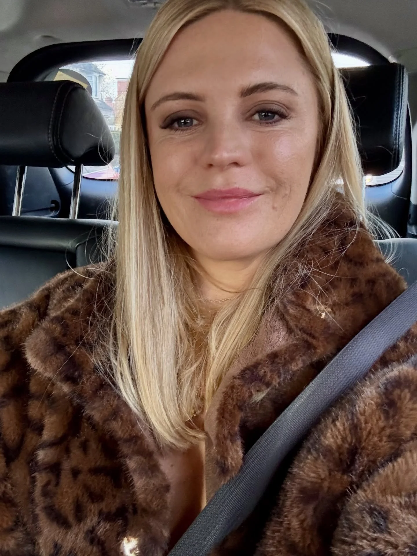 How to make BIG change 💫

This year has been a big one &mdash; perhaps for you too?

For me, the key theme has been stepping into leadership, taking up space &amp; being fully seen.

At the beginning of the year I set an intention to do more speakin