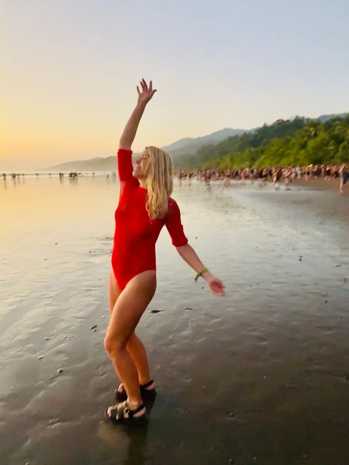 This is 40 ❤️&zwj;🔥✨🎉

I&rsquo;ve been in deep reflection since my birthday a year ago about this moment and what it means for me.

What I once thought it would mean and what I choose it to be now.

Recently I&rsquo;ve witnessed many of my clients 