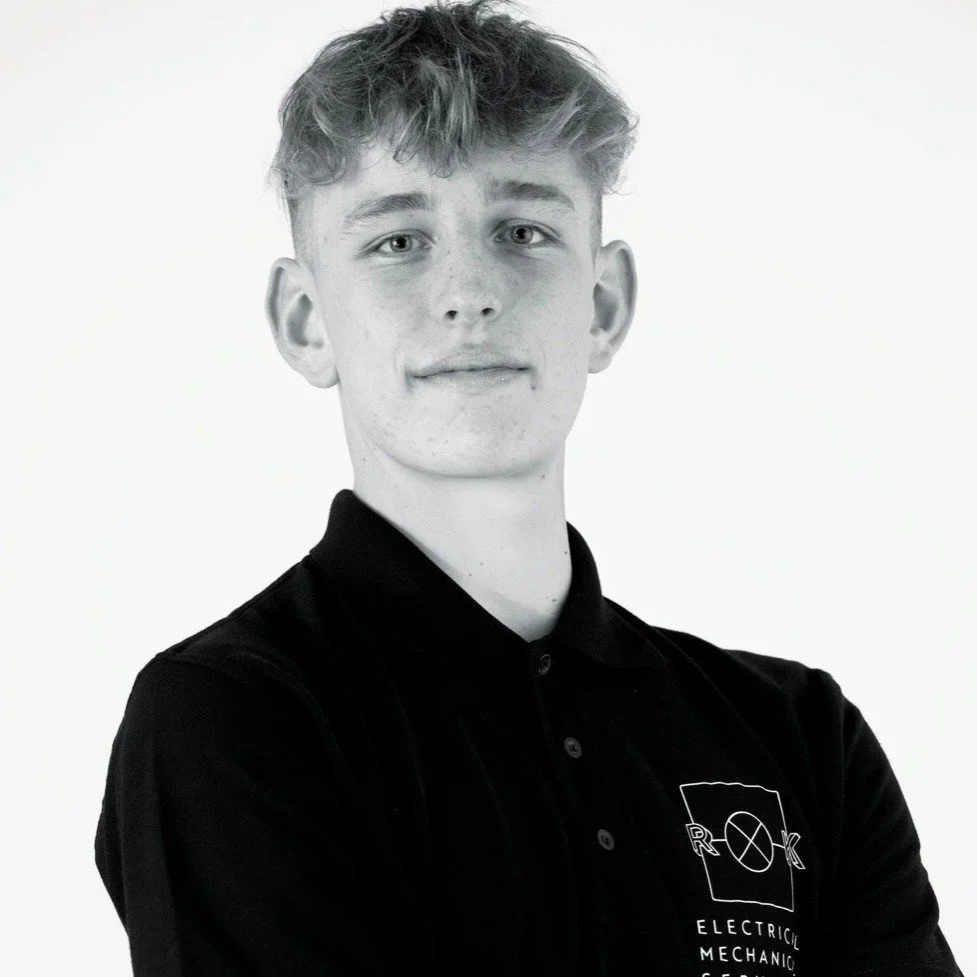 Our first Meet the Team of the New Year and it's RK's very own Alfie Frayne! He's been a part of our team since July 2022 and works alongside the rest of our plumbers. We tracked him down and he answered some questions for us:

❓If you could be stuck