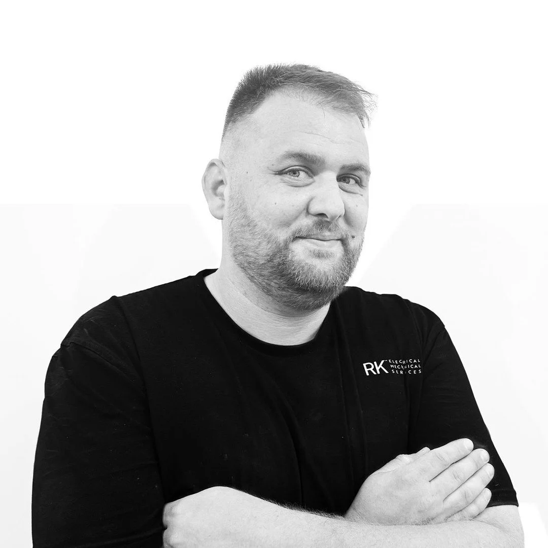 We would like to introduce our newest hire, Dwayne Griffin. He joined the RK team as an electrical engineer and we're happy to have him on board! To help you get to know him a little better, we asked him some icebreaker questions:

❓What did you do b