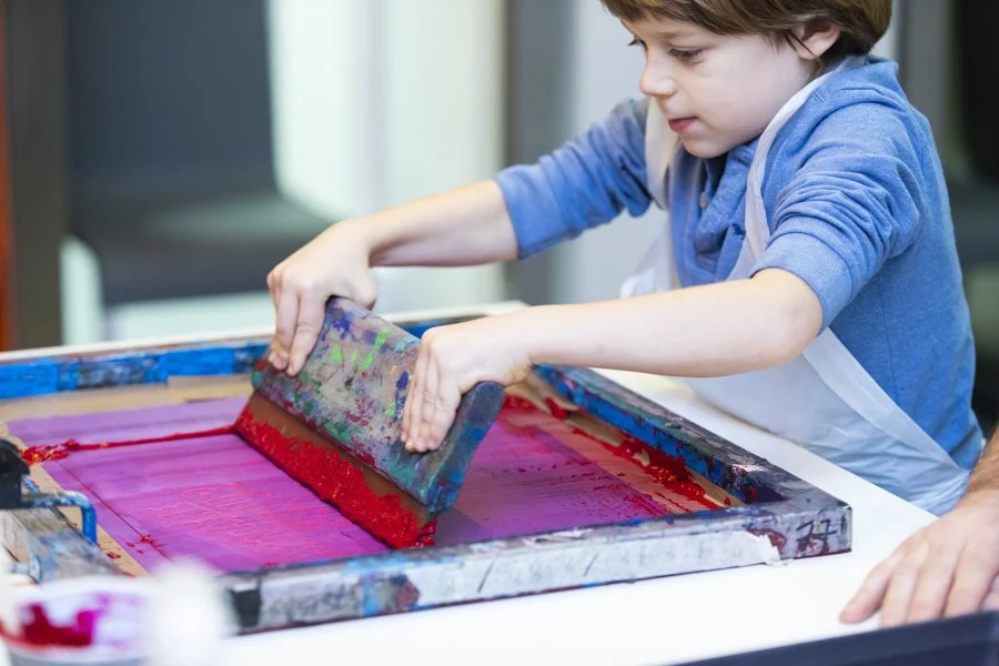 Atelier serigraphie - Voyez-Vous (Vinciane Lebrun) -1988.jpg