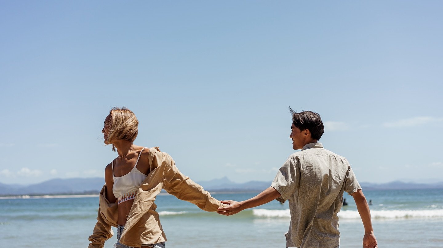 Engagement photoshoot at The Pass

Experimenting with something new for this beautiful couple! I simply asked them to enjoy their time at the beach, just as they naturally would. No posing, no direction&mdash;no &lsquo;look at each other&rsquo; or &l