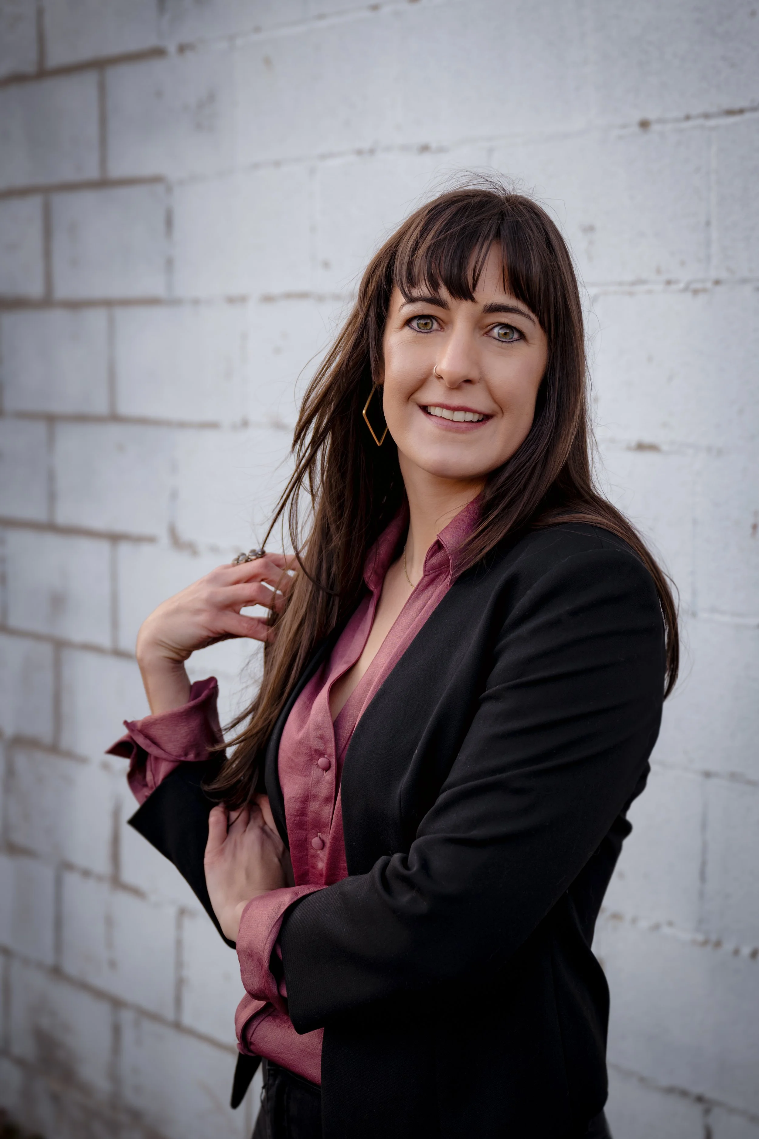 Beth of Embodied Soul Therapy, psychospiritual therapist and astrologer.