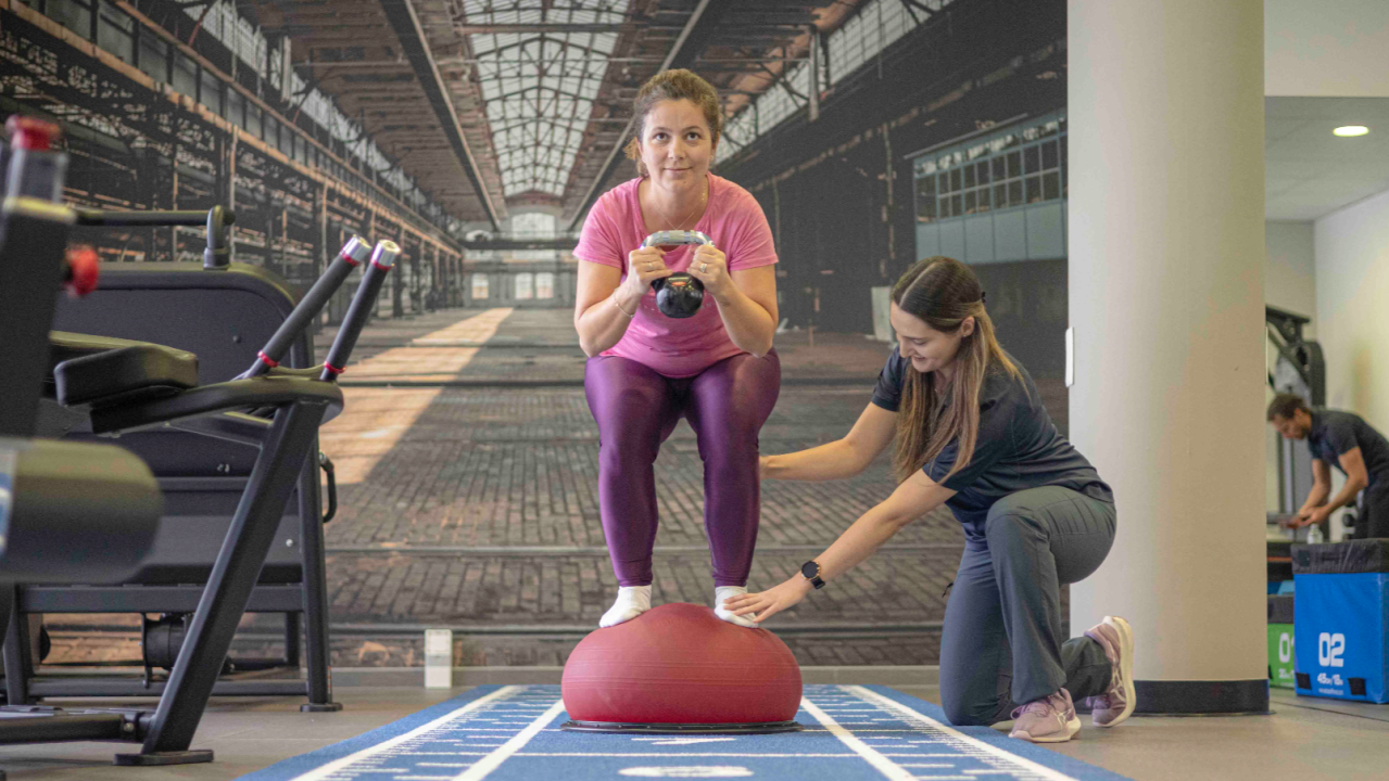 Knieprobleme beim Sport? Der No-BS-Guide gegen Schmerzen unter der Kniescheibe