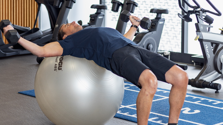 Physiotherapeut oder Personal Trainer – wen brauchst du wirklich?
