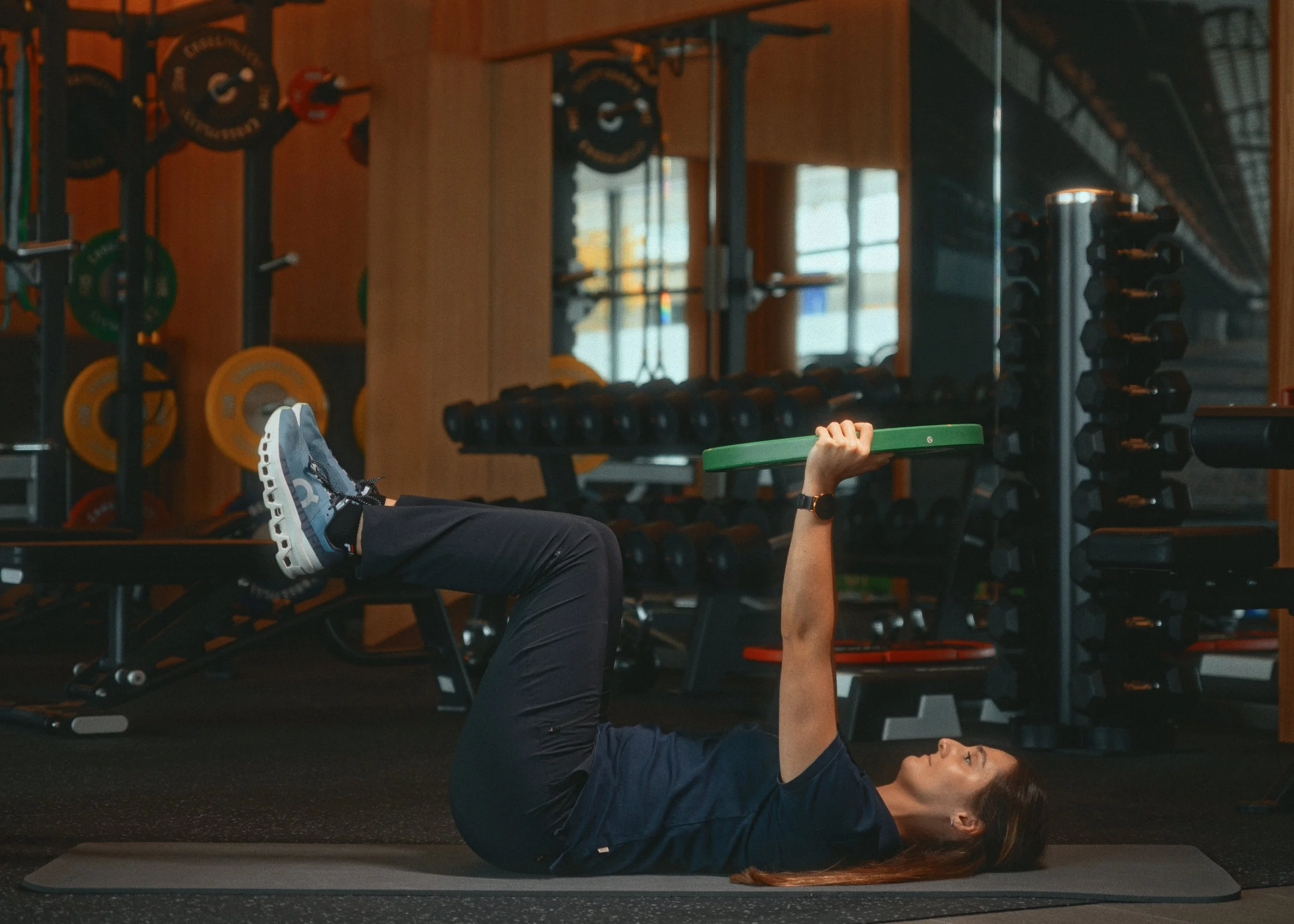 Unsere Physiotherapie in Zug unterstützt dich nach Verletzungen, Operationen oder akuten Beschwerden. Wir setzen auf aktive Rehabilitation statt passiver Behandlung, damit du schnell wieder im Alltag, Beruf oder Sport belastbar zurück kommst ohne Ang