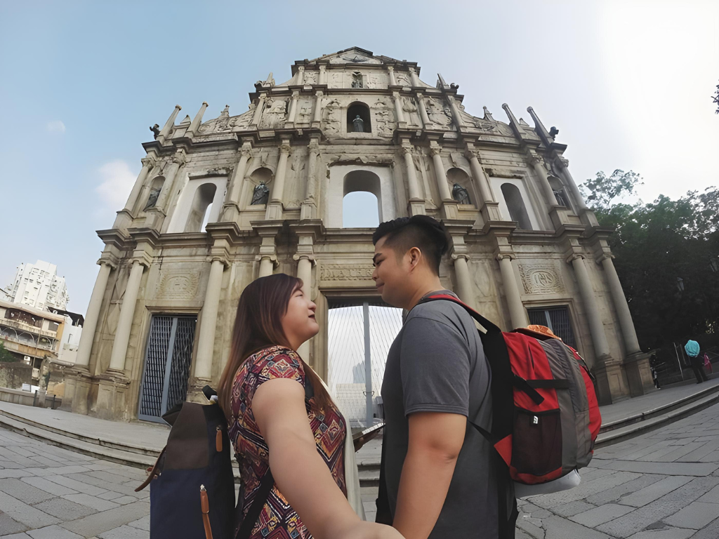 How Exploring New Places Resets Burnout and Inspires Creativity.png