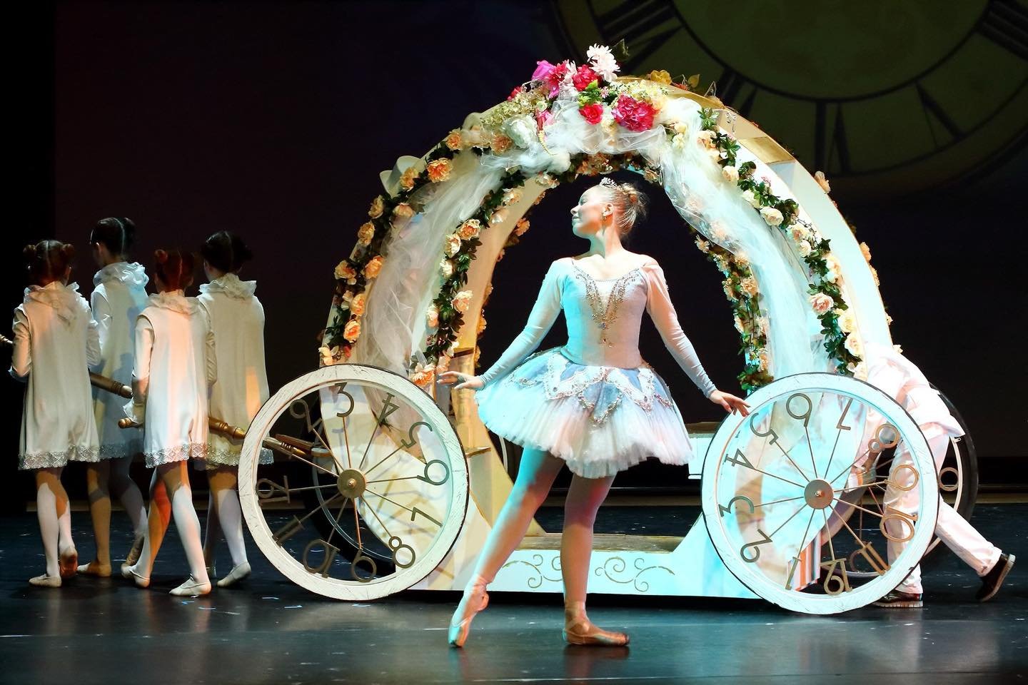 SYPG&rsquo;s Cinderella Ticket Giveaway 🤍

Enter for a chance to win 4 tickets to the 6 p.m. performance of SYPG&rsquo;s Cinderella on Saturday, April 13th and a Cinderella Gift Basket! 🕰️✨🩰

⭐️ HOW TO ENTER
1️⃣ Follow @sypgfoundation
2️⃣ Share th