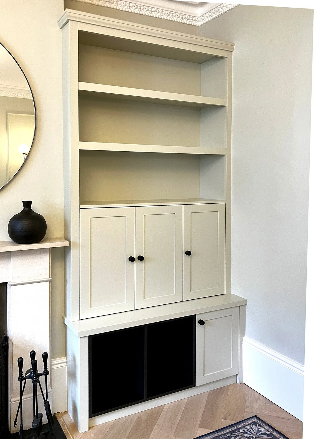 Elegant shaker cupboards and shelves for a tall room in Finsbury Park, London