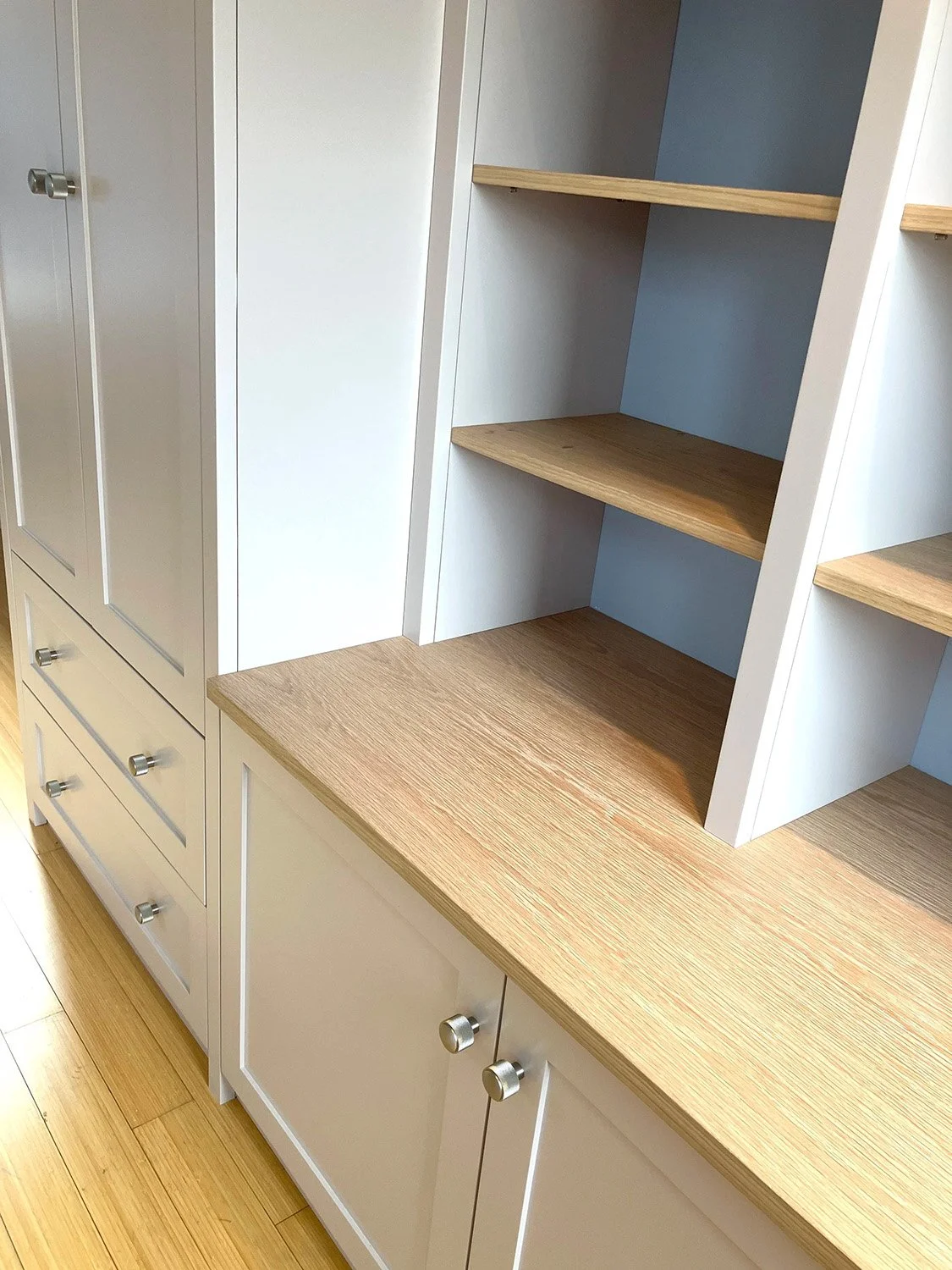 Oak cupboard tops and shelves in a Crouch End Home office
