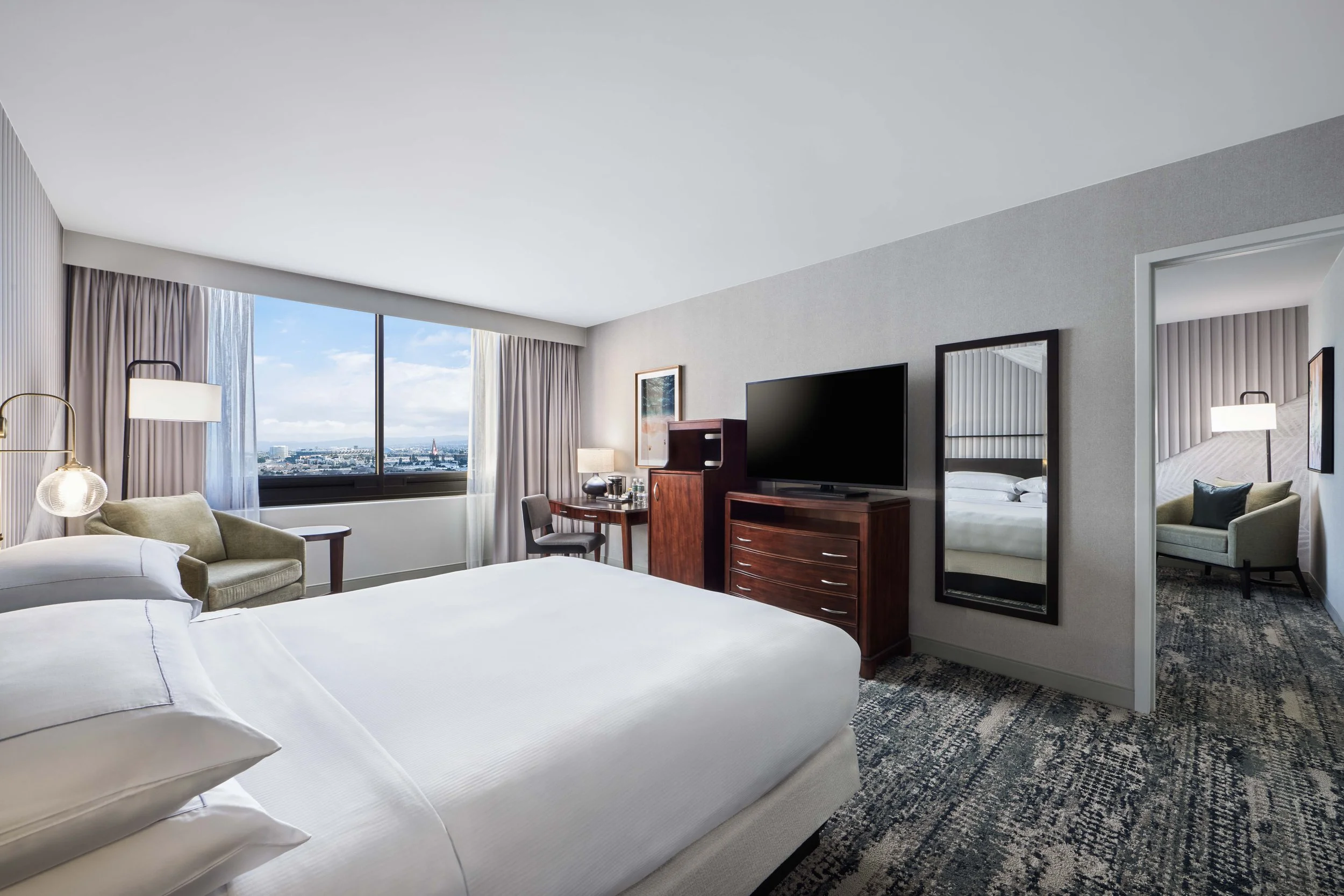 23_16th Floor Junior Parlor Overview Facing Windows.jpg