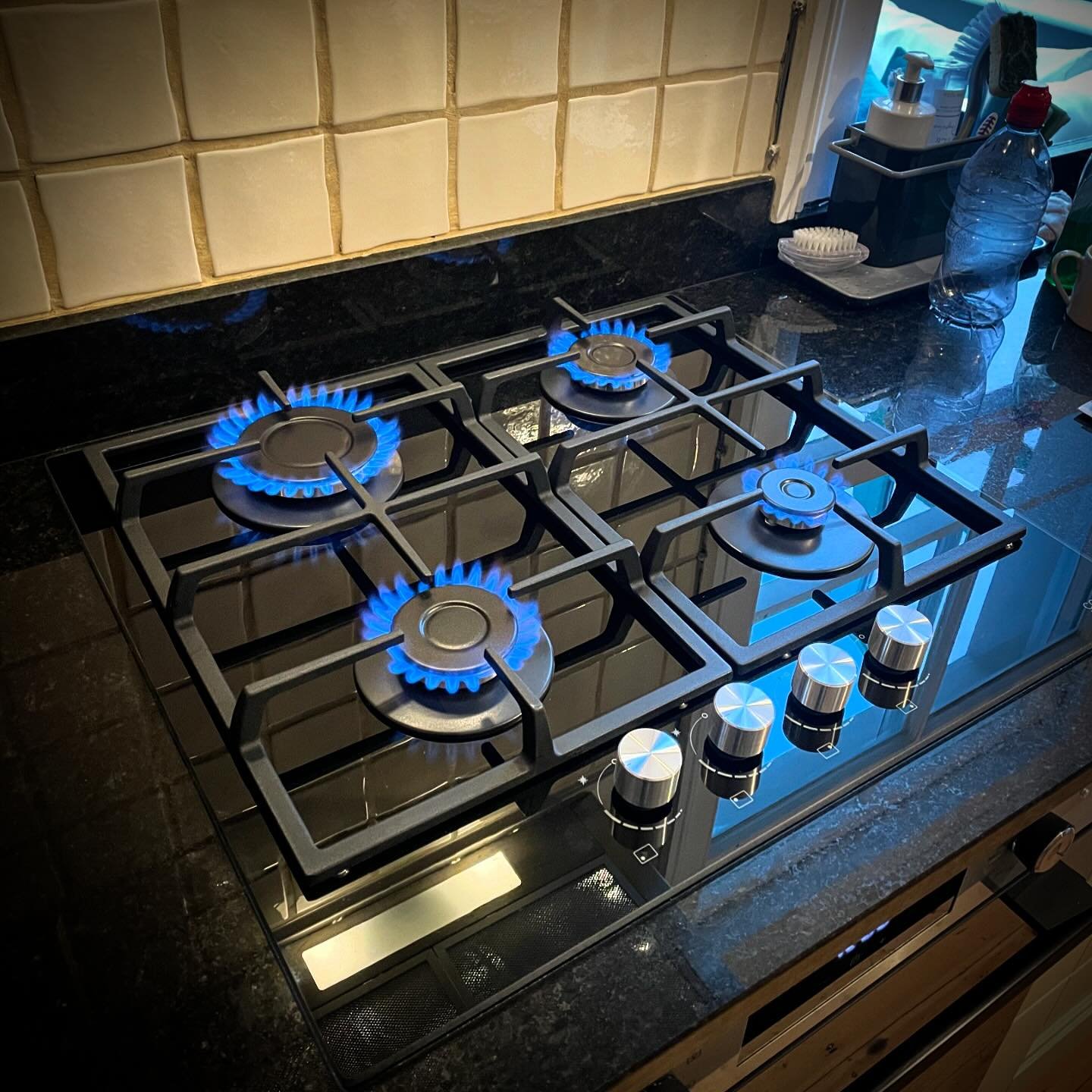 Nice gas hob fitted last week in Taunton, for one of our regular customers #gas #gashob #gasengineer #heatingengineer #gassaferegister