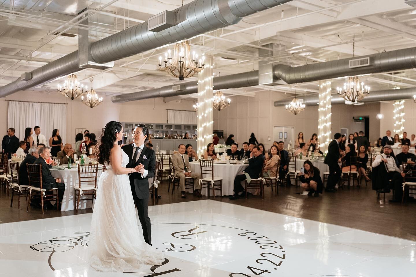 From your first dance together to your first exit as a married couple&hellip;the photographers always make sure to capture the best moments 🤍✨
.
Venue: @fetethevenue 
Photography and videography: @symboll 
Planner: @melliebeeevents 
Florist: @letave
