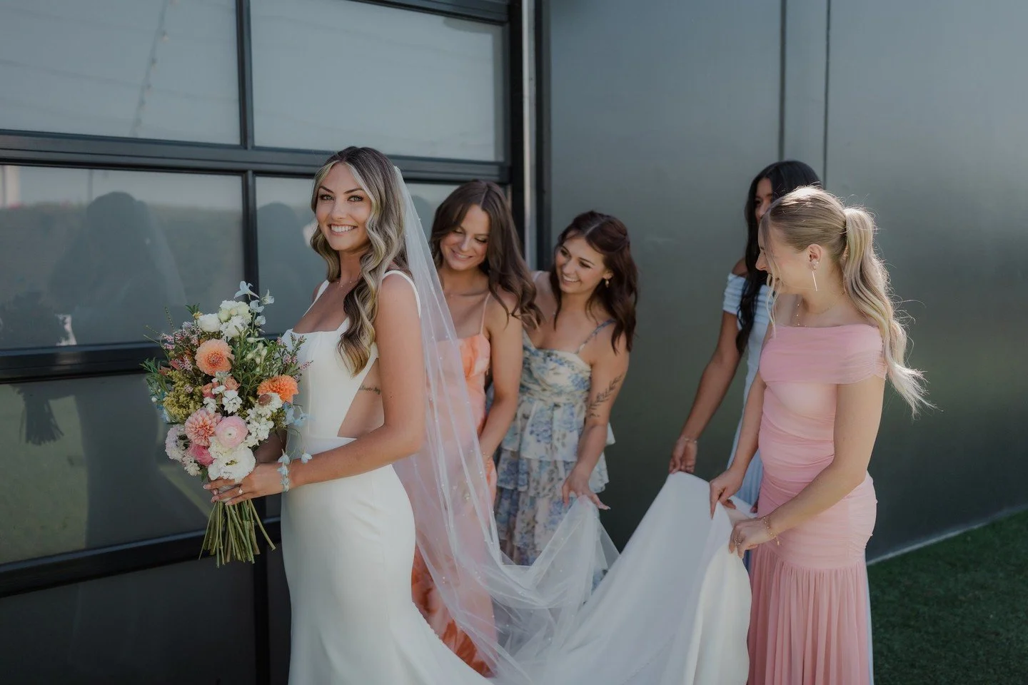 there’s nothing quite like the moments leading up to “i do” surrounded by your best friends and soaking in every little bit of excitement before walking down the aisle 💍
ready to make fête your “picture perfect&rdquo