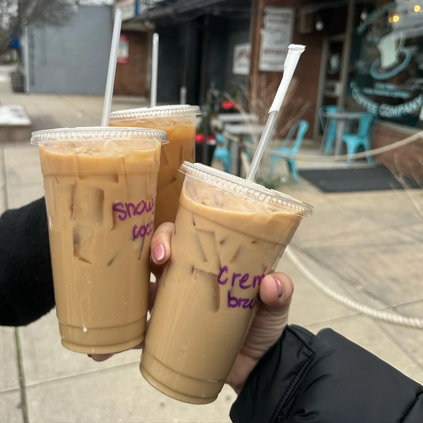 ☕️ massapequa park @massapequa.perk 

pregaming the snow with a snowy coconut, creme br&ucirc;l&eacute;e and seasonal strawberries and creme iced coffee; because who doesn&rsquo;t drink iced coffee in the freezing cold?!