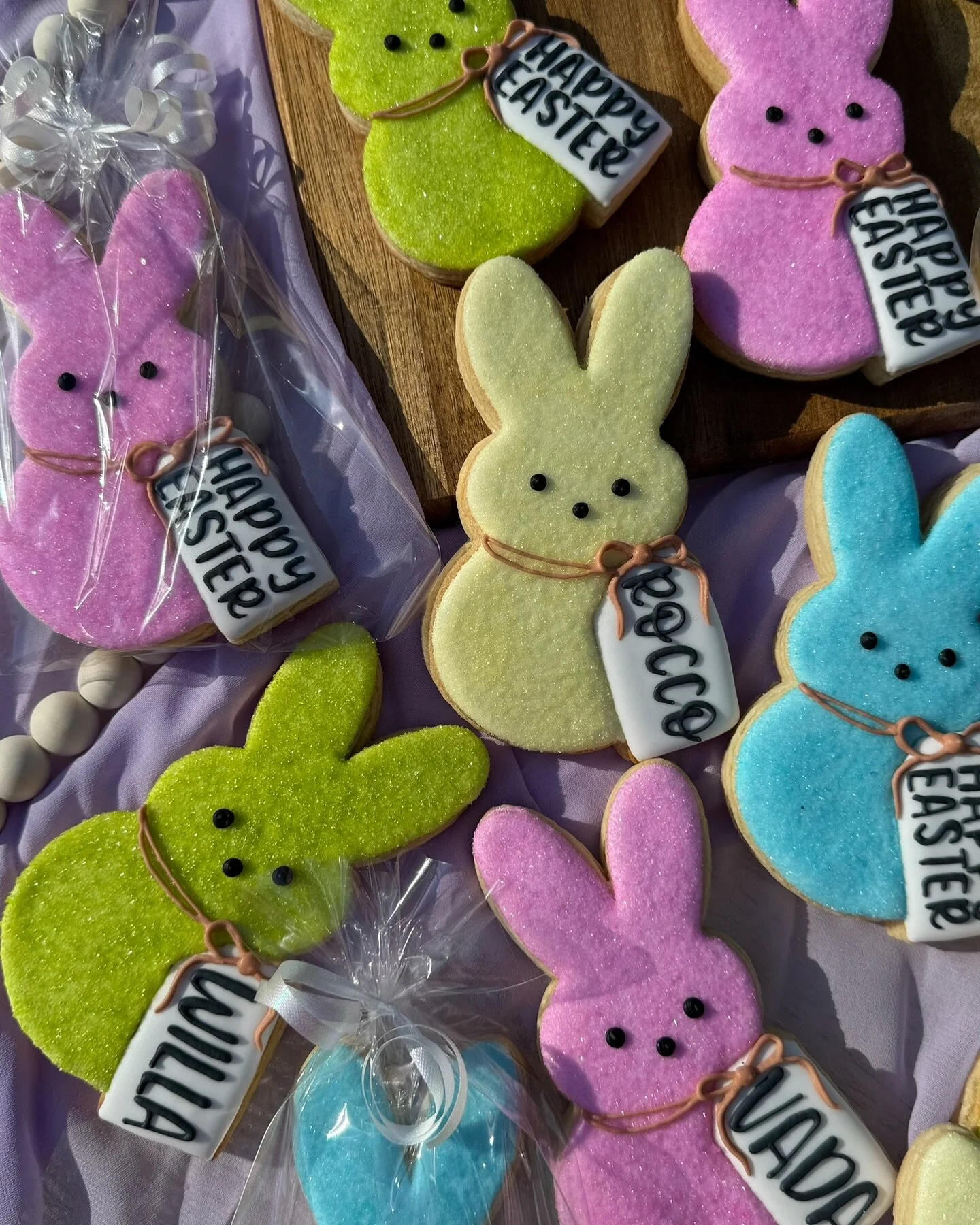 happy easter to all! 💖🐰 cute little bunny cookies we made for some special peeps! thank you again to all who ordered! 

(&amp;&amp;&amp; shoutout to @amoderncookie for these sweet designs!)