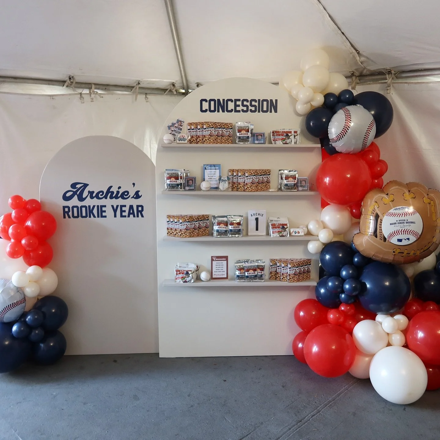 swipe for all the details from Archie&rsquo;s 1st birthday party! ✨⚾️💙 (&amp; swipe to the end to see the little Rookie of the year!)

@castcreativeco : backdrop concession stand, custom cracker jacks, custom sunflower seeds, centerpieces, baseball 