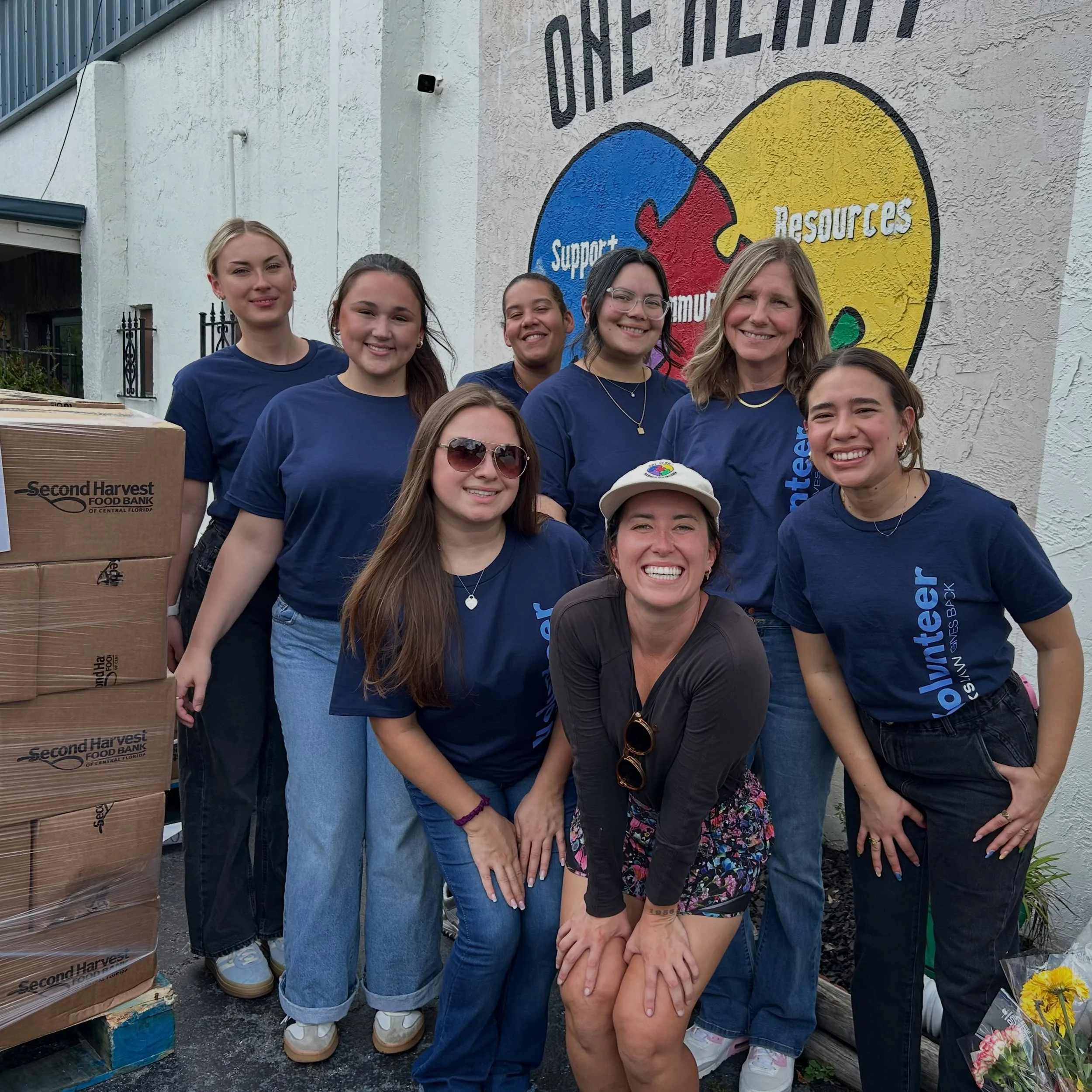 Every volunteer makes a difference.

There is something incredible about seeing teams, families, businesses, churches, and community groups come together to serve at One Heart for Women and Children. Every box packed, every shelf stocked, every smile
