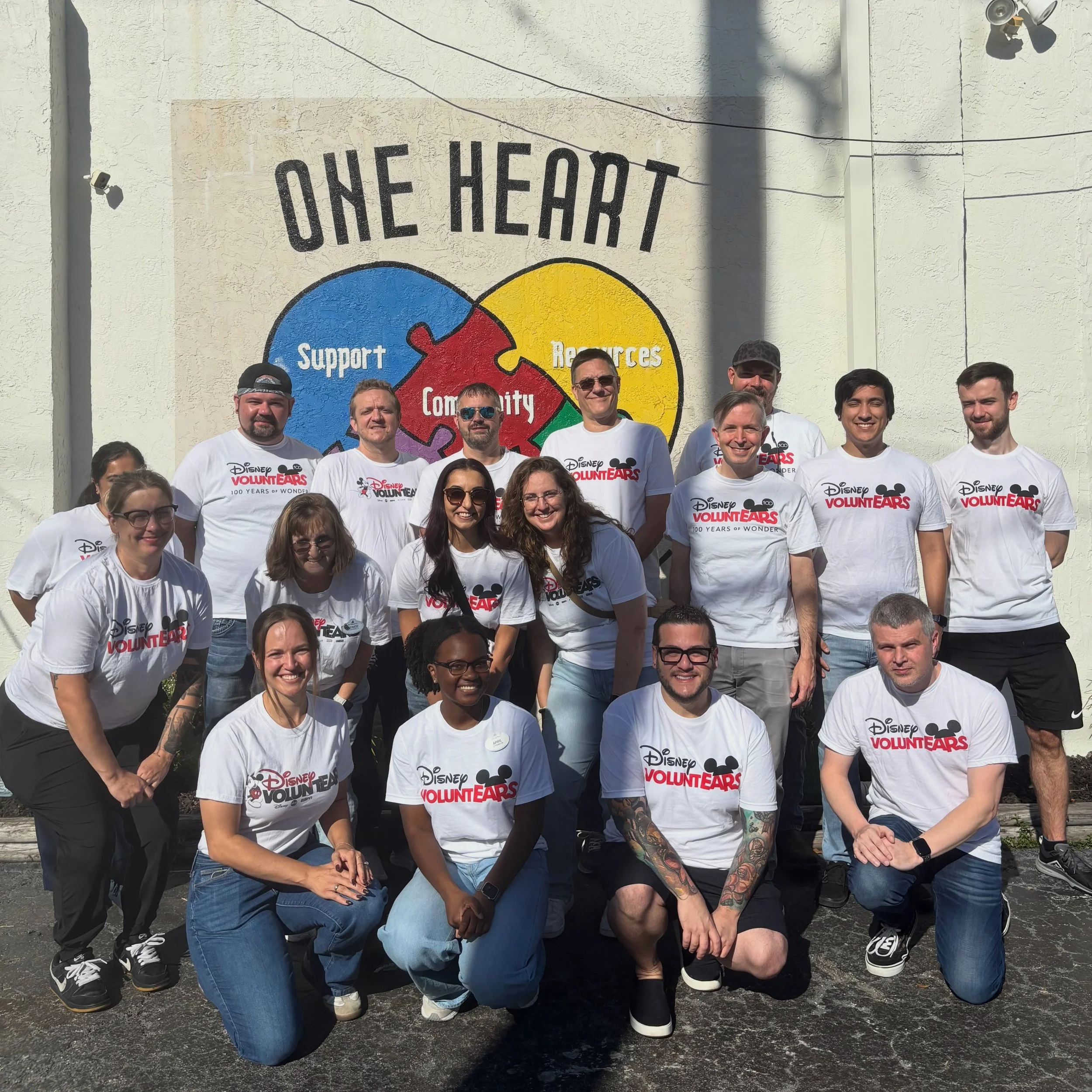 ✨ A little @disney magic made its way to One Heart today! ✨

We were so excited to welcome Disney VoluntEARS who spent two hours bringing their energy, helping hands, and plenty of magic to our community! 🏰❤️

From organizing food and clothing to wo