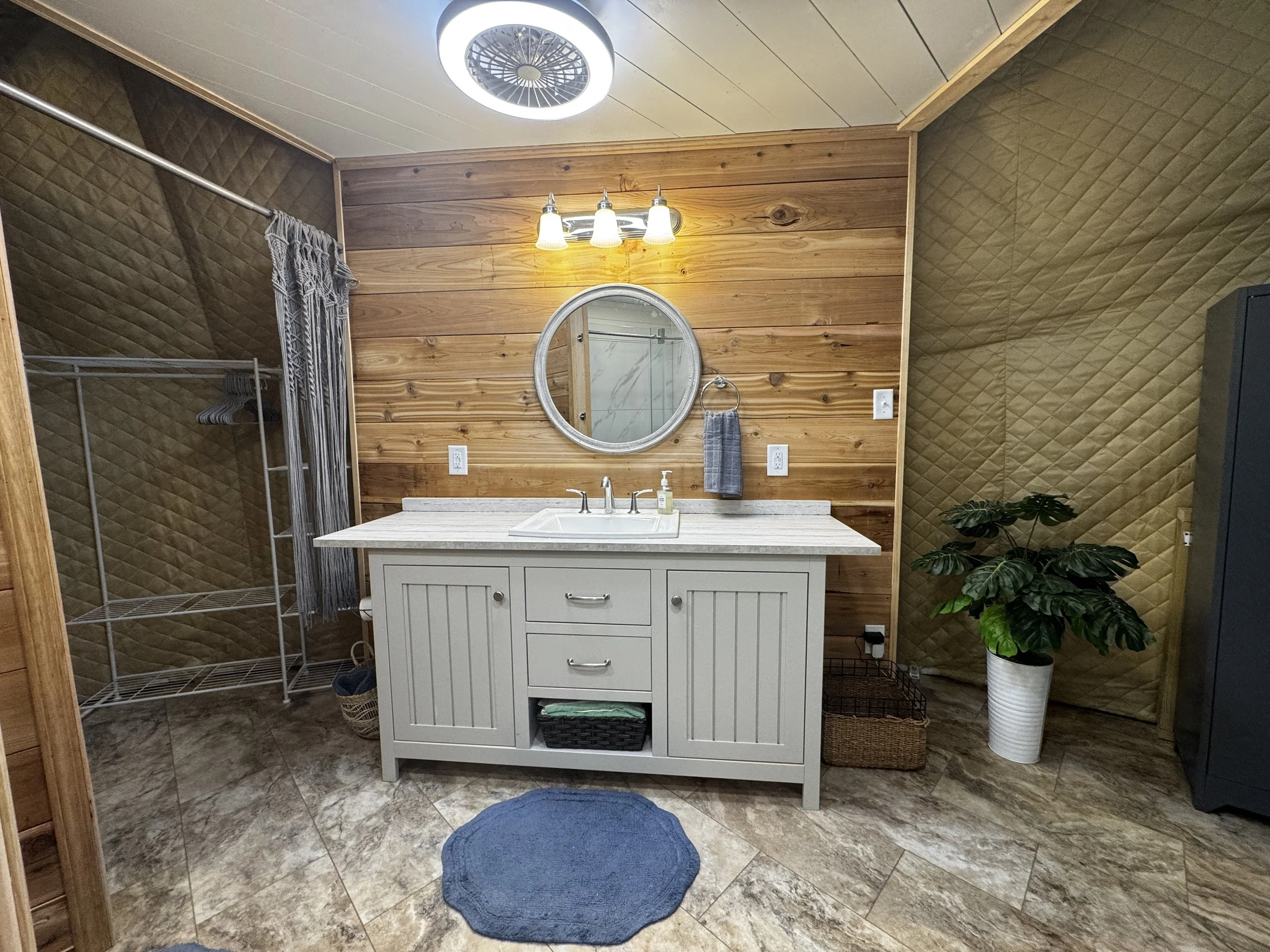 Bathroom Vanity.JPG