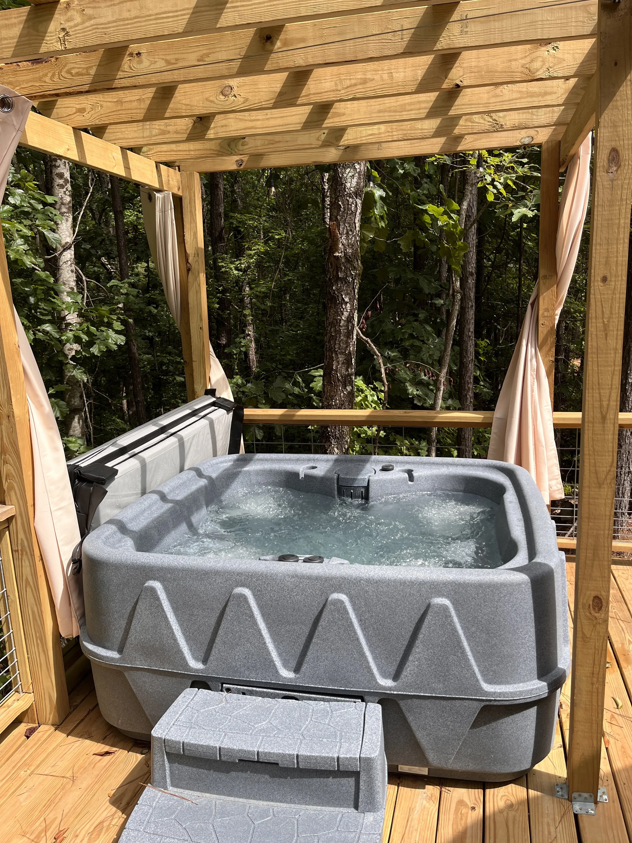 Outdoor Hot Tub.JPG
