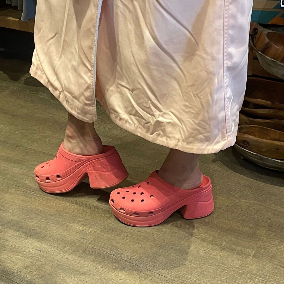 The other day I was in a coffee shop when a guy walked in wearing these crocs. I loved them and his energy and happiness wearing them. We had a conversation around the fabulousness of pink and heels, I thanked him for making me smile and asked if I c